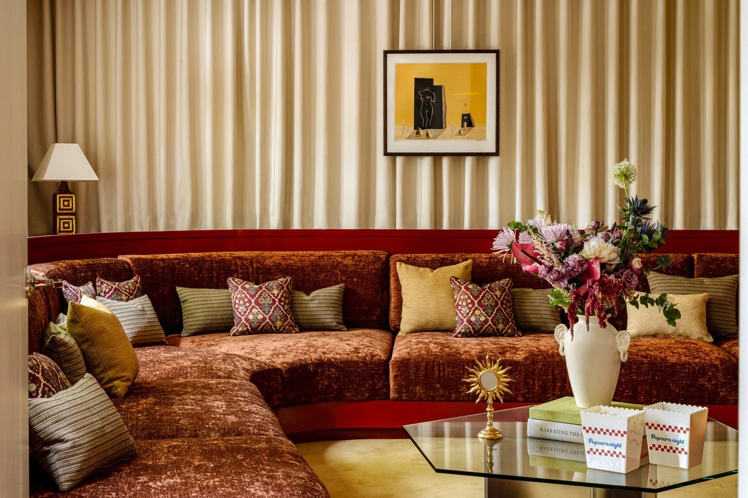 location appartement de luxe à Paris Montmartre salle de cinéma