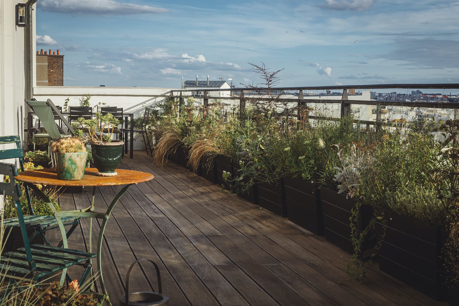 Luxury apartment in Paris with rooftop view of the Eiffel Tower and central Paris