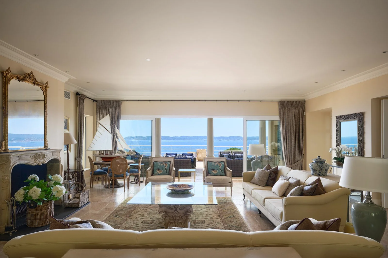 Villa de luxe à Sainte-Maxime salon