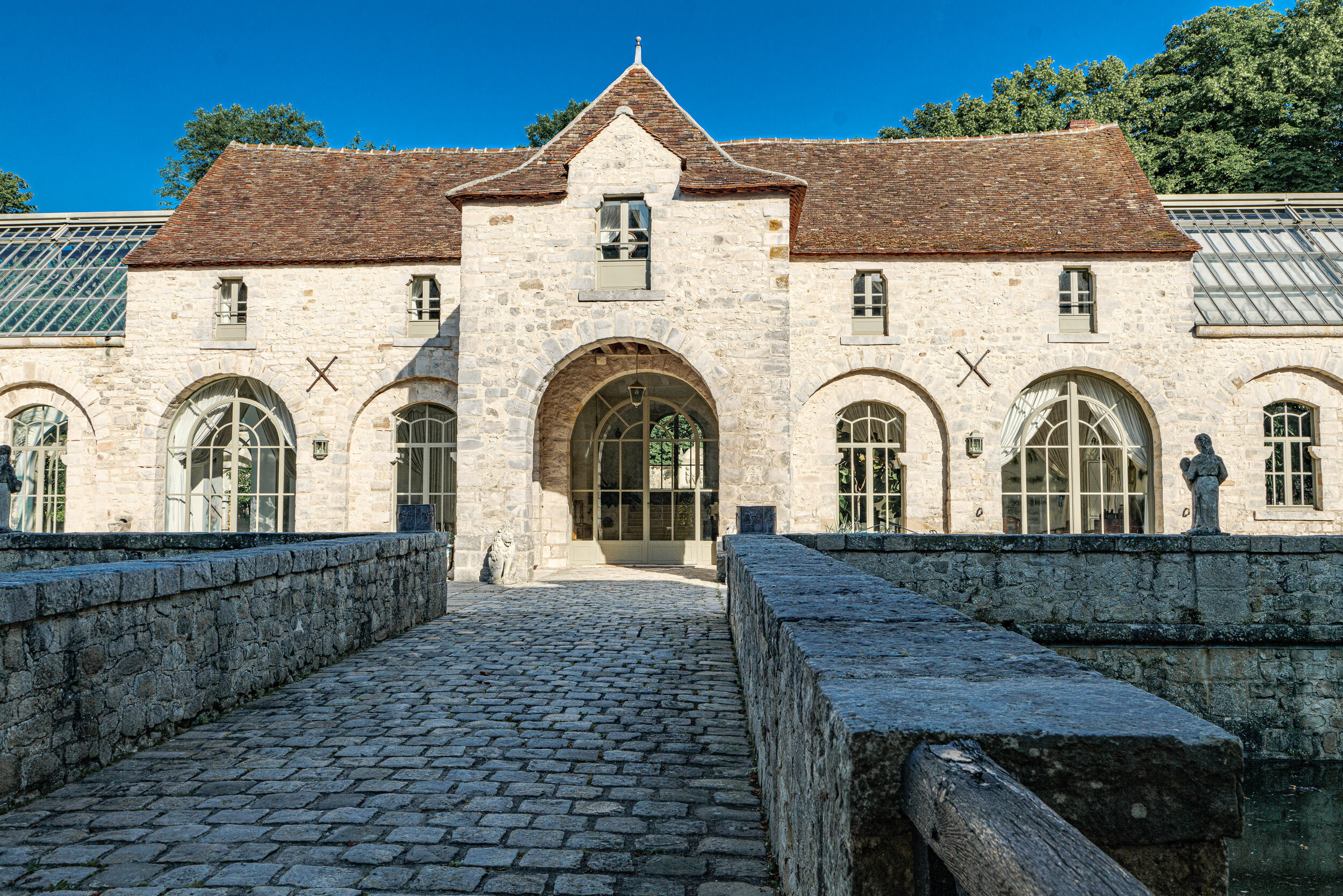 Exceptional chateau in Ile de France for your wedding  