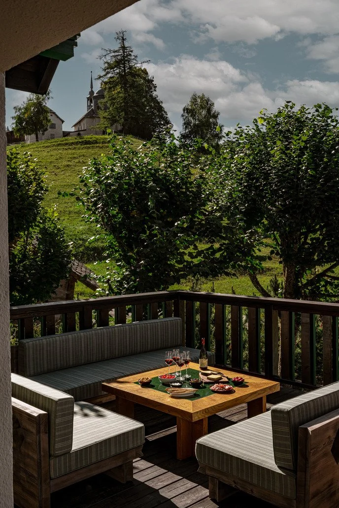 location chalet de luxe à Megève terrasse extérieure face aux montagnes