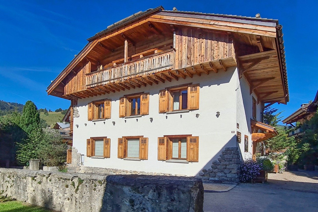 megève station location chalet façade