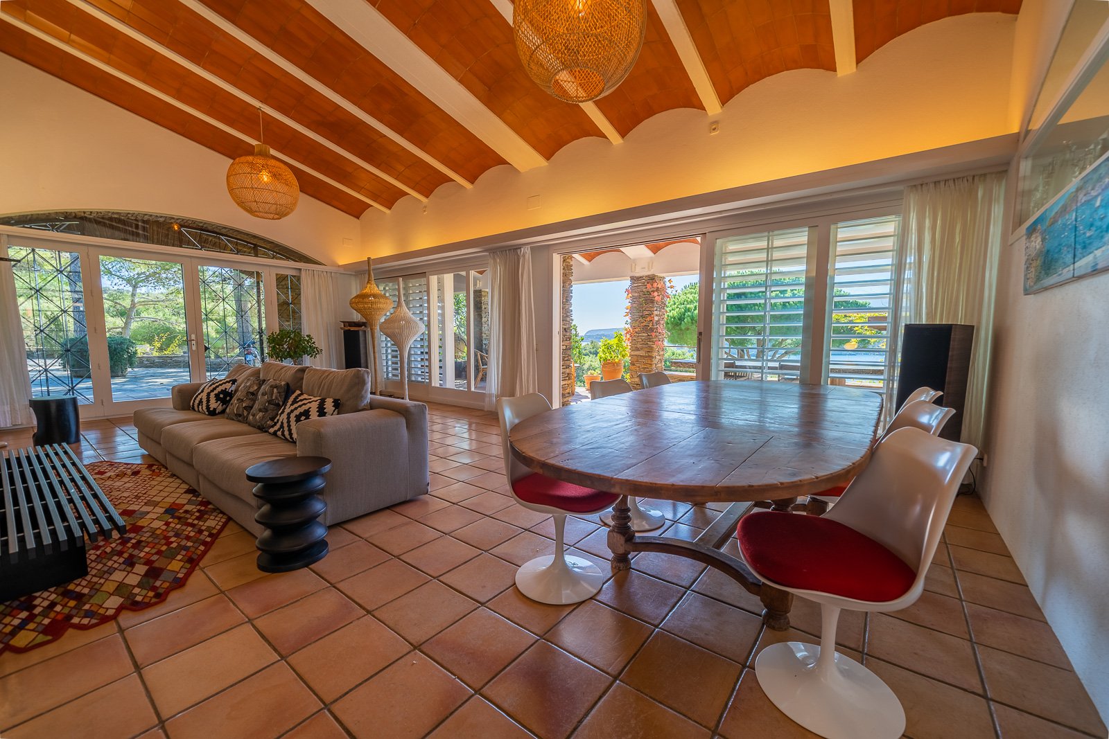 Luxury villa with exceptional living room in Cadaqués