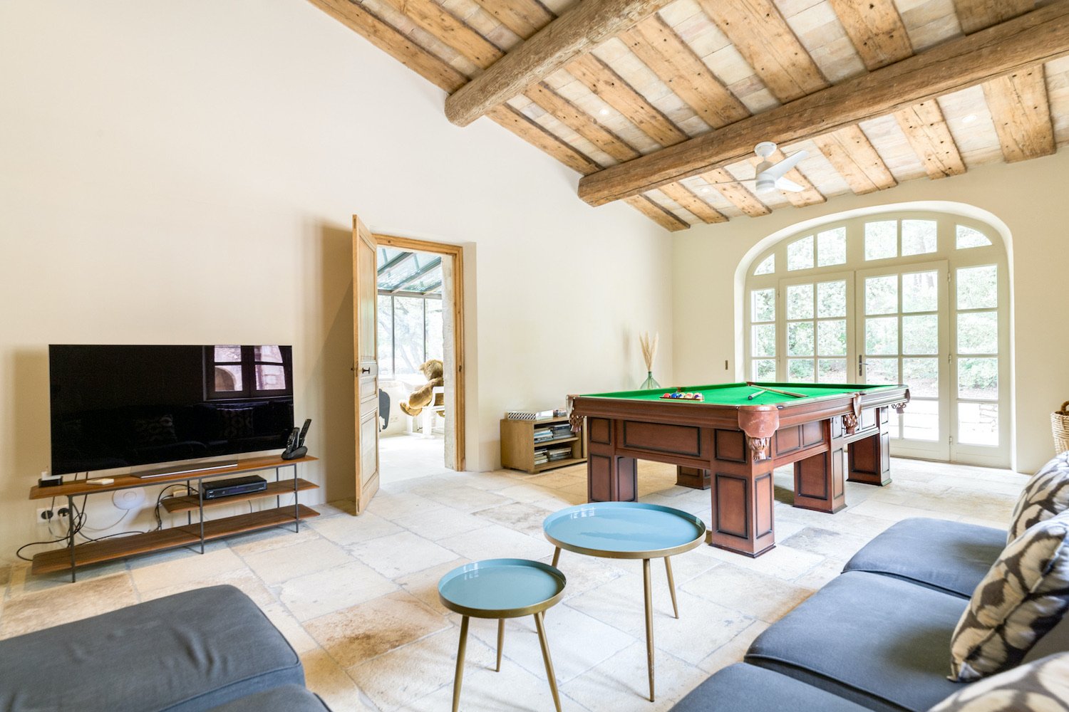 Luxury country house in the Alpilles in the heart of Provence and the vineyards