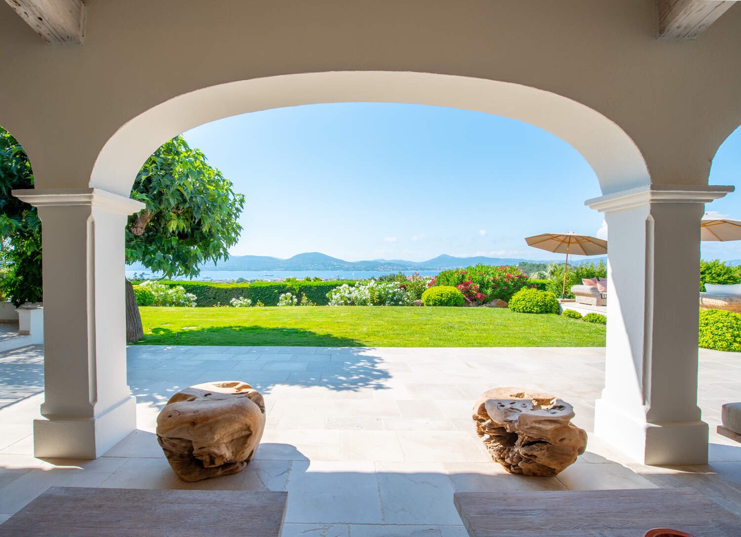 Luxury villa overlooking the Mediterranean
