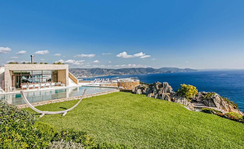 Exceptional Mediterranean villa for a seminar on Côte d'Azur in Cap Bénat