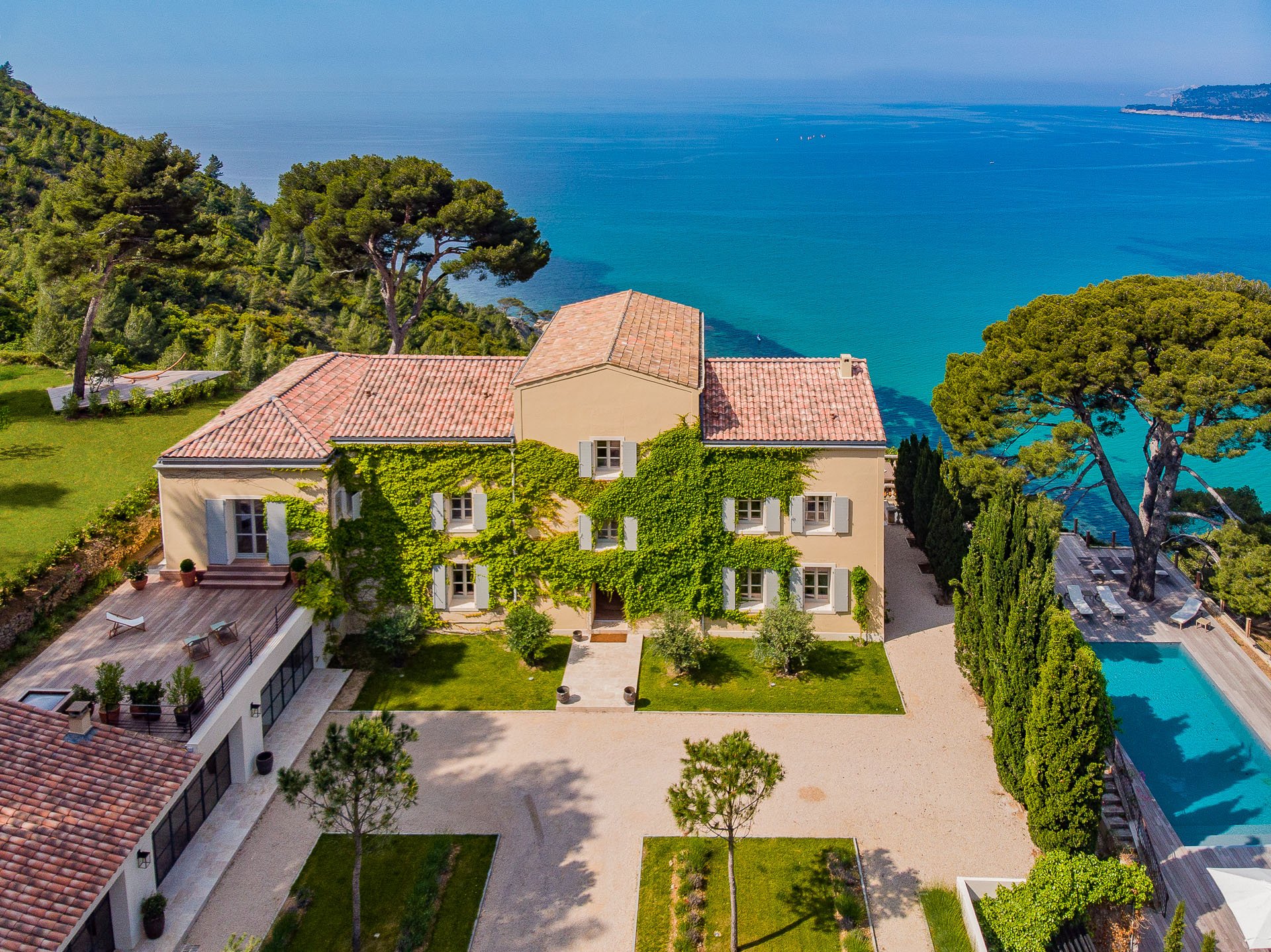 Exceptional estate in Cassis for an incentive organized by Homanie