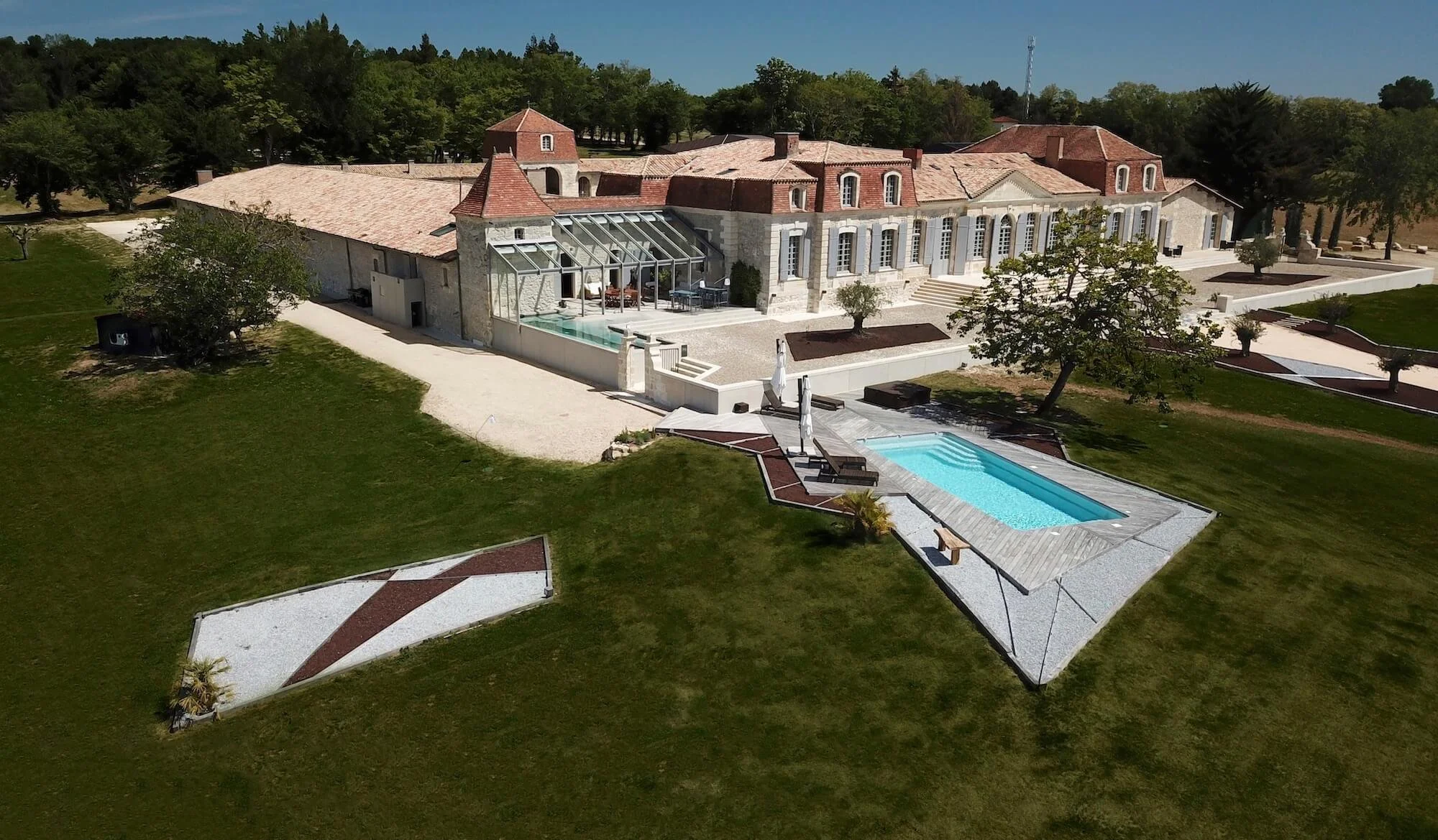 Château d'exception, au coeur des vignes en Gironde proche de Saint-Émilion