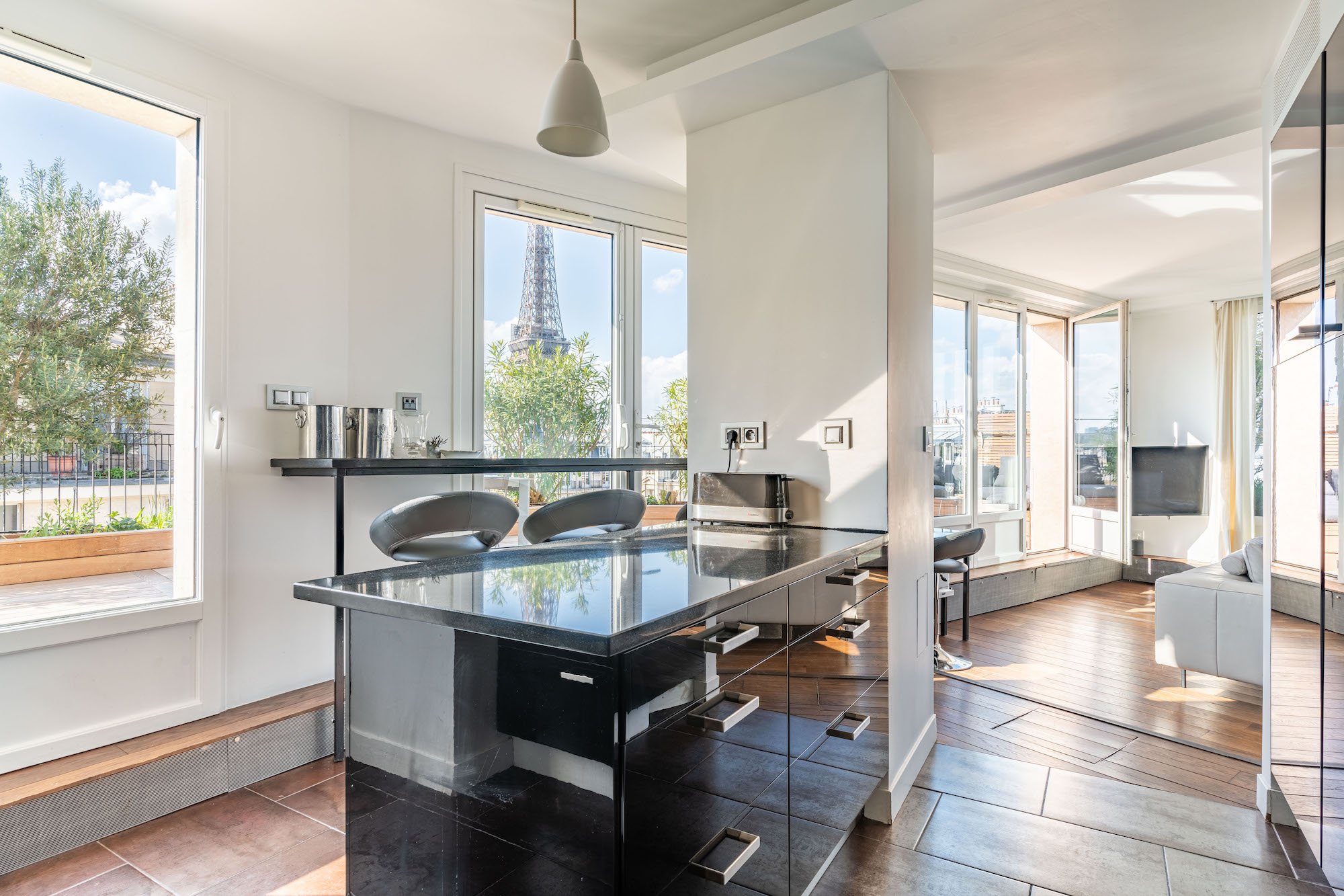 Exceptional apartment, Eiffel Tower view, in the heart of Paris and the 7th arrondissement 