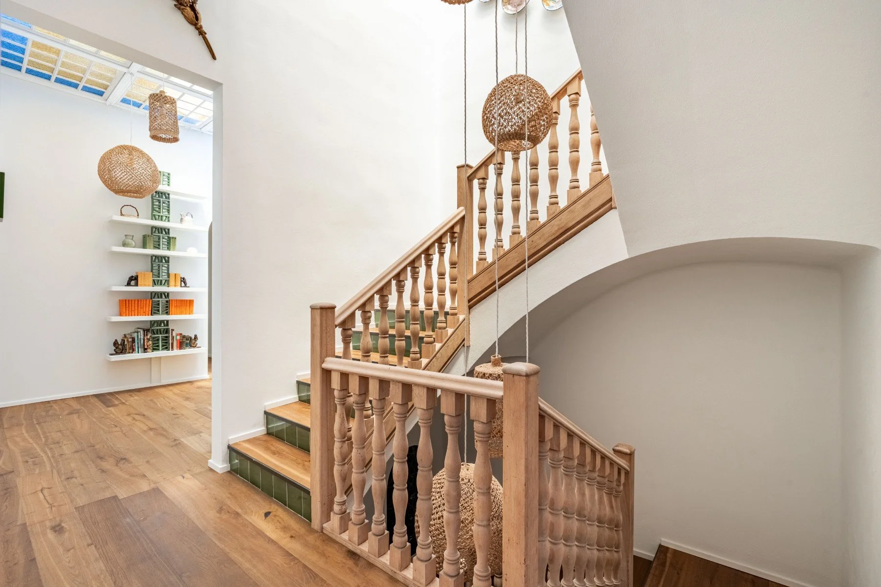 seminaire cadaques village escalier