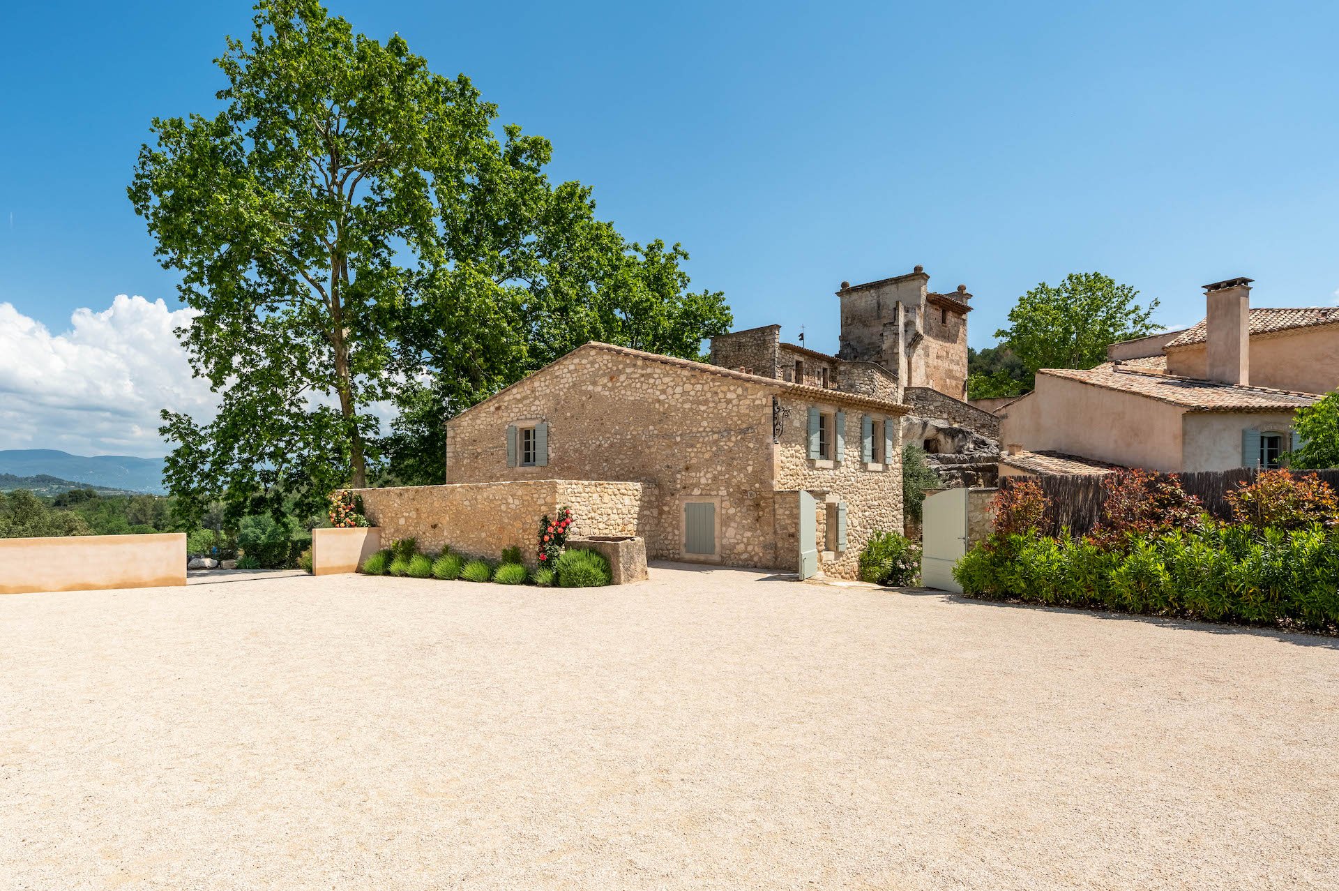 Exceptional winegrowing estate in Bonnieux in the heart of Provence  