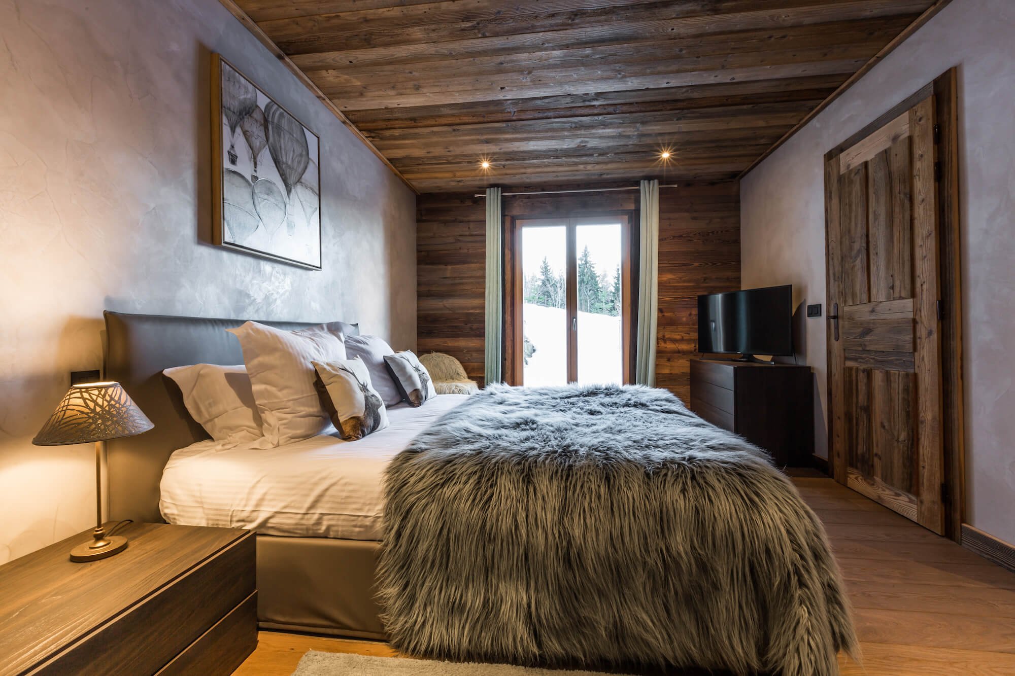 Luxury property in Saint-Gervais for your ski in / ski out seminar in the Alps 