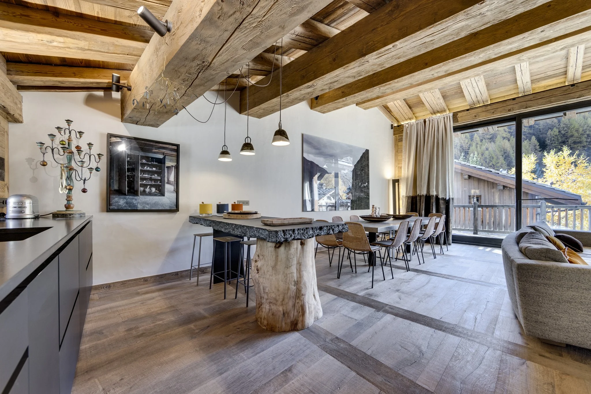 Val d'isère village home cuisine ouverte