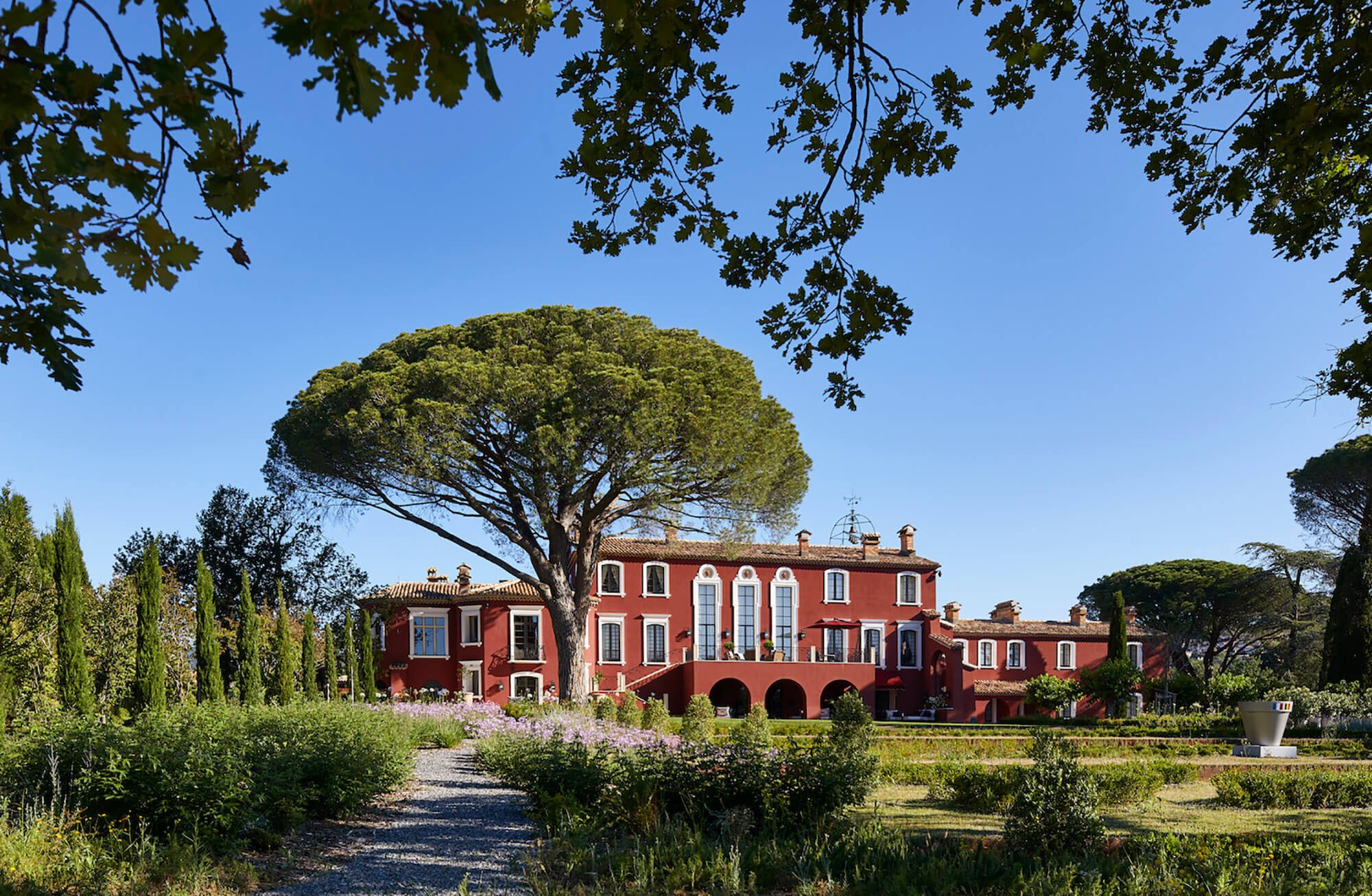 Luxury estate on the Côte d'Azur and the Mediterranean, sea view and swimming pool