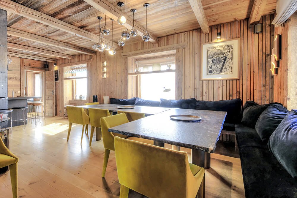 Exceptional chalet in Megève at the foot of the slopes with hotel service, swimming pool and spa