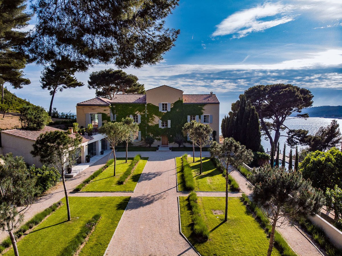 Prestigious Mediterranean estate 