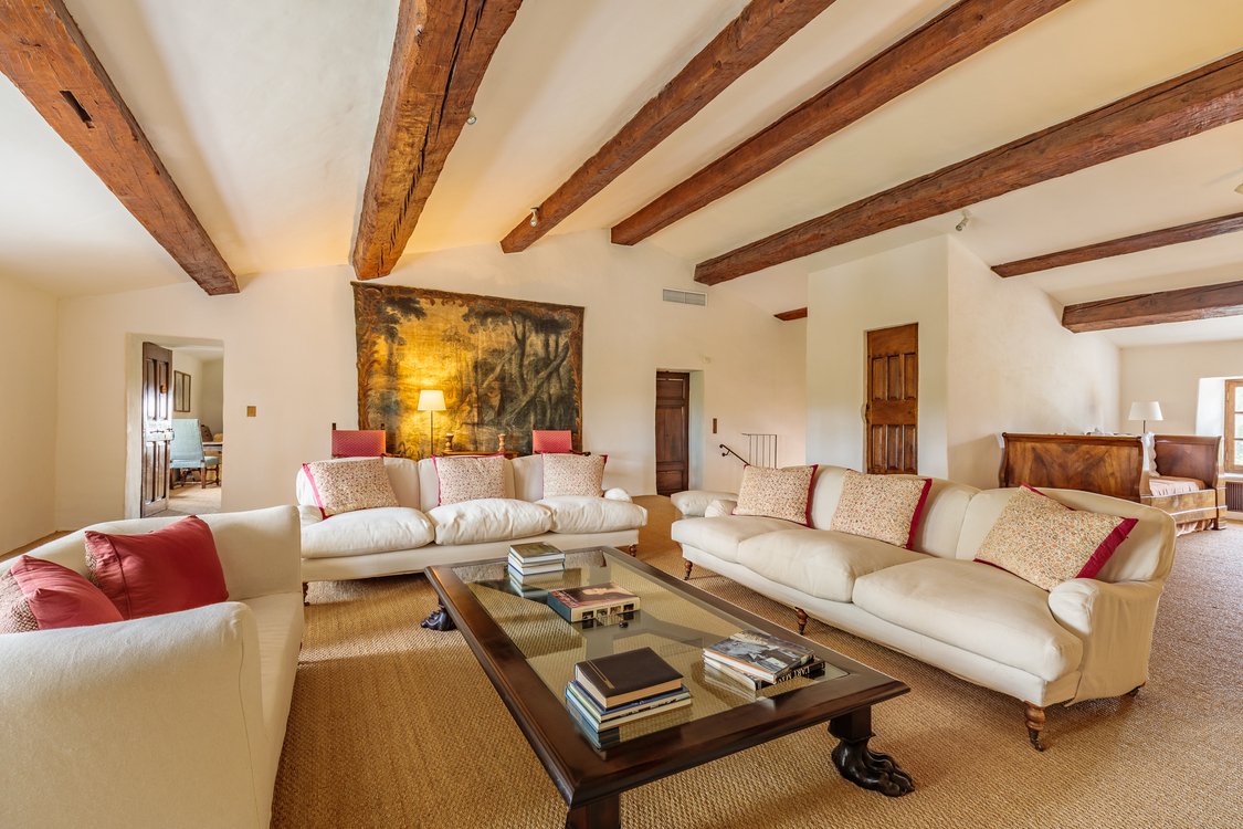 Domaine de luxe dans le Luberon au coeur de la Provence  salon