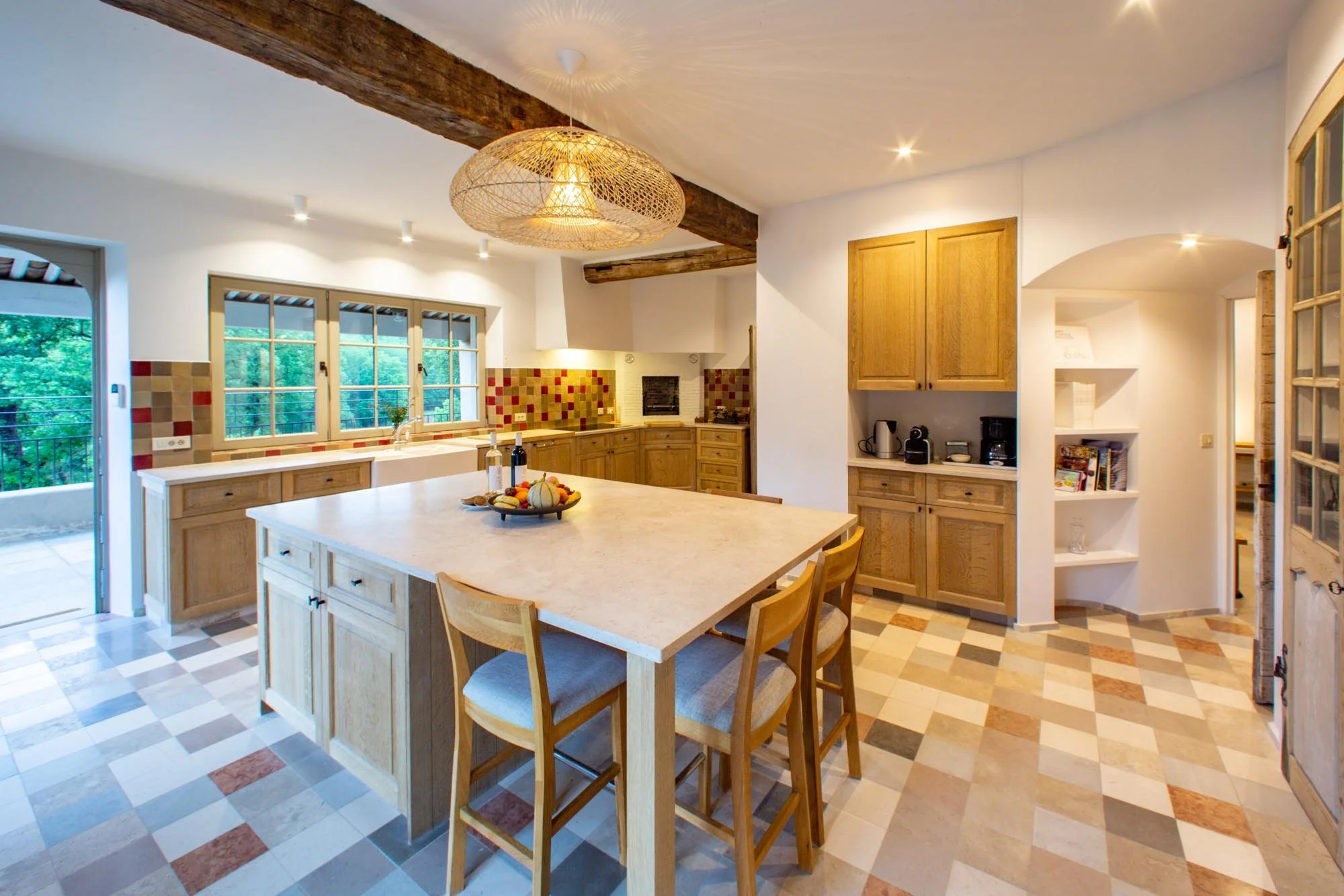 Domaine de luxe à Saint Maximin cuisine