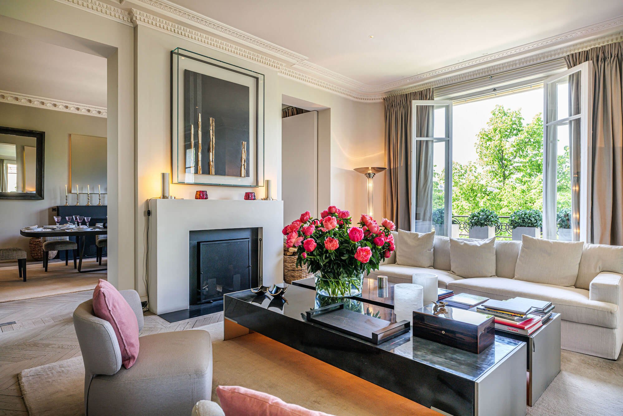 Luxury apartment in the heart of Paris and the Left Bank   