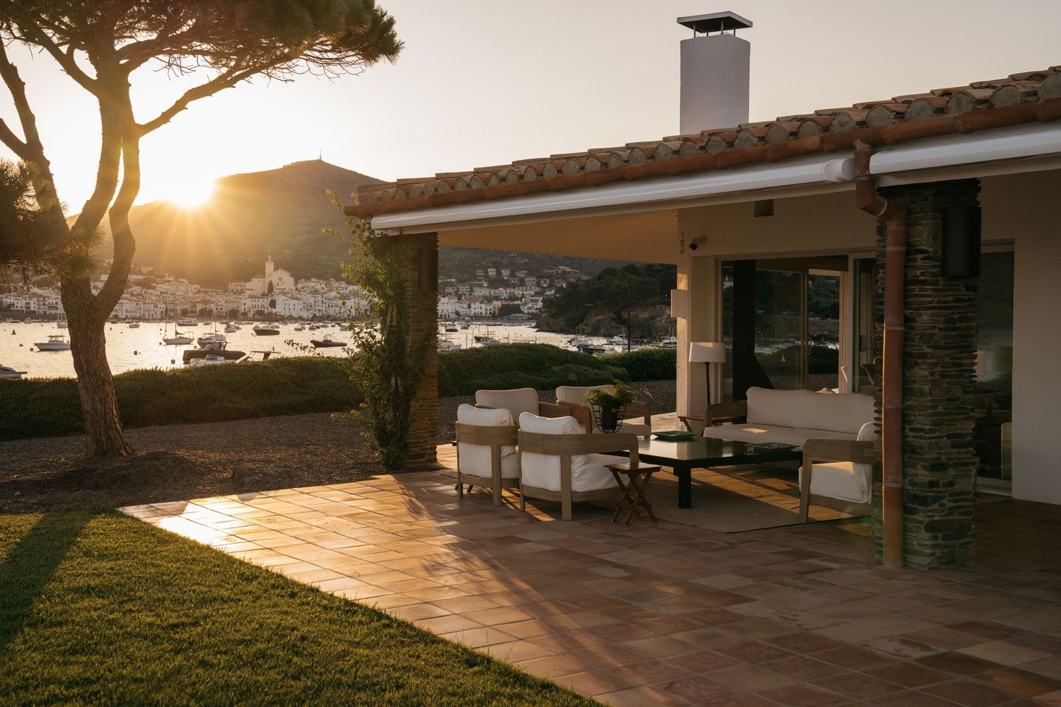 Location villa luxe Cadaques coucher de soleil