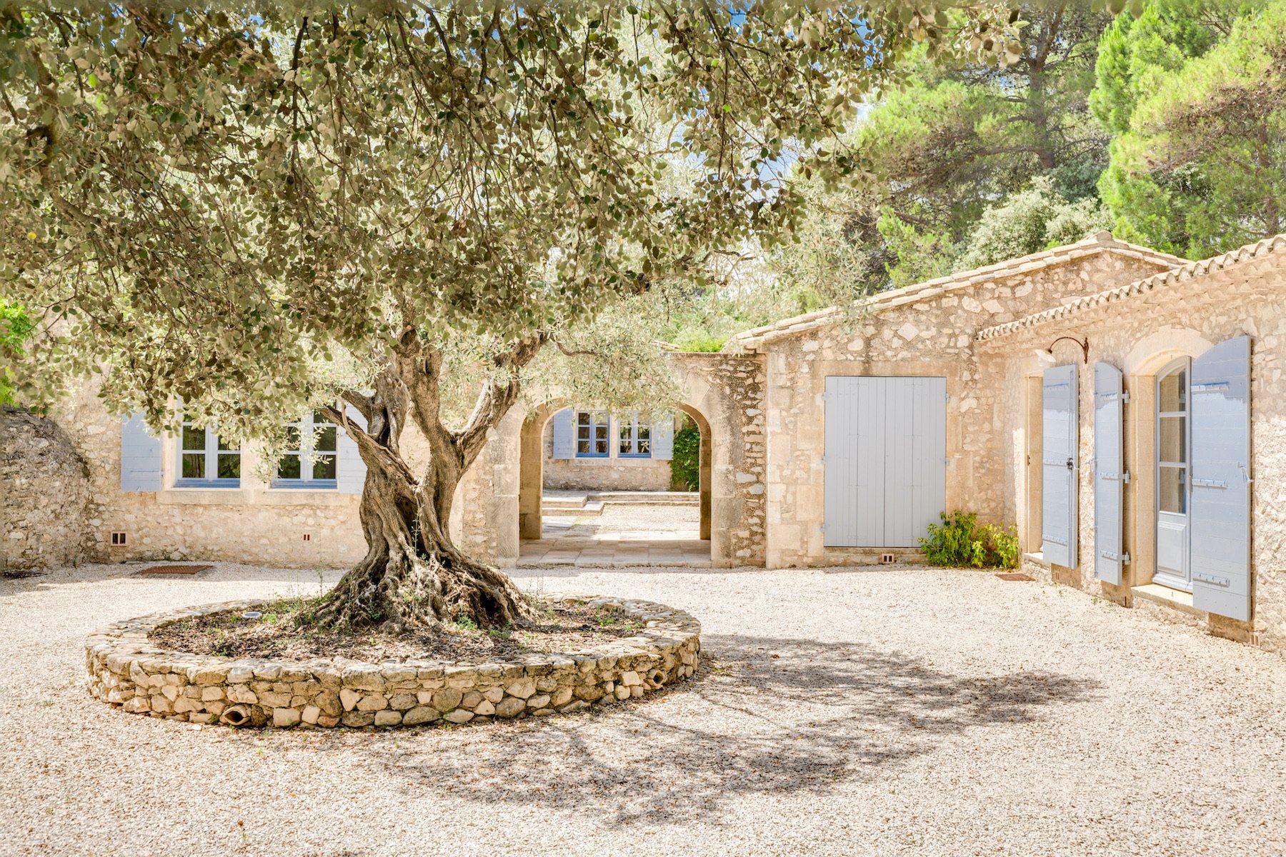 location domain villa luxe provence extérieur