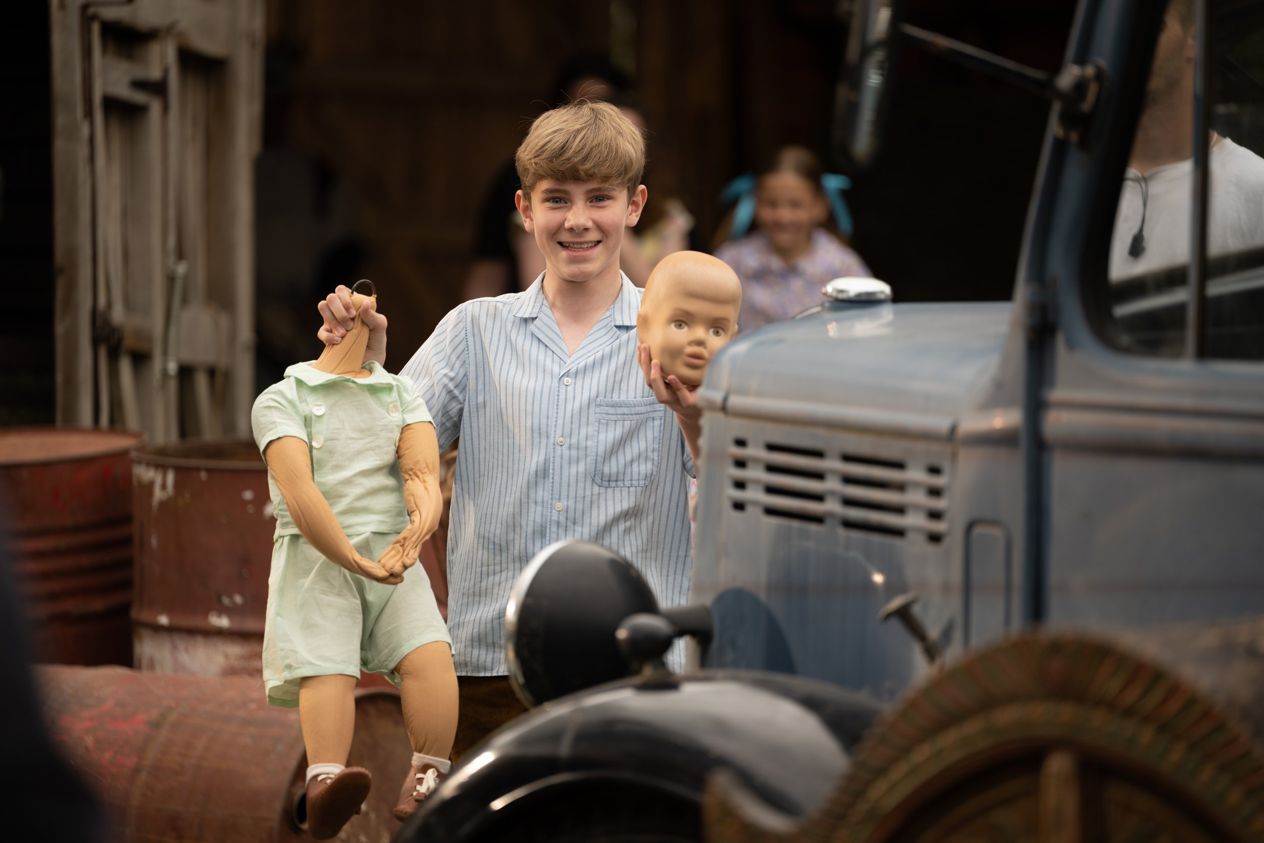 TheLarkins-unitstills-bts-behindthescenes.jpg