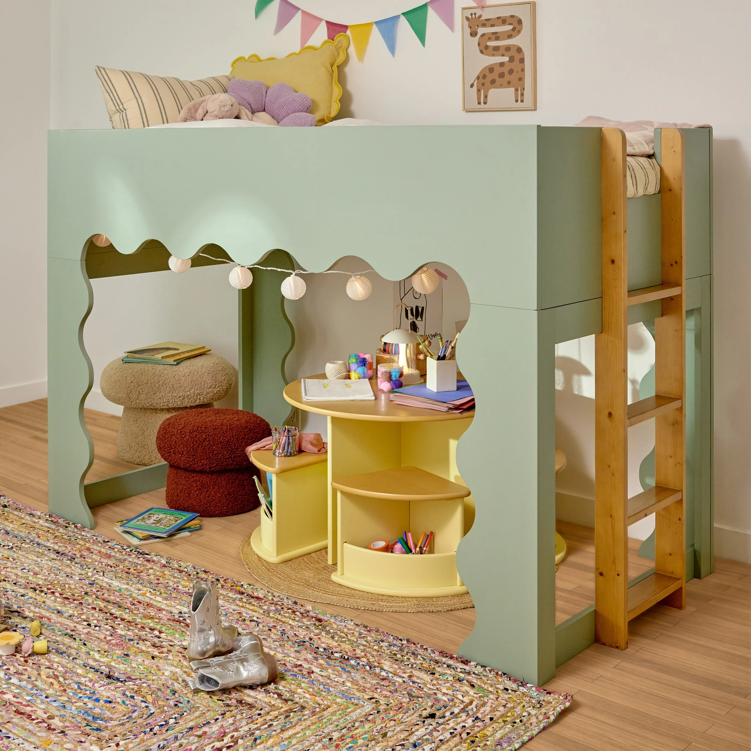 M31194LSHY_bunk bed-angle2-1.1.jpg