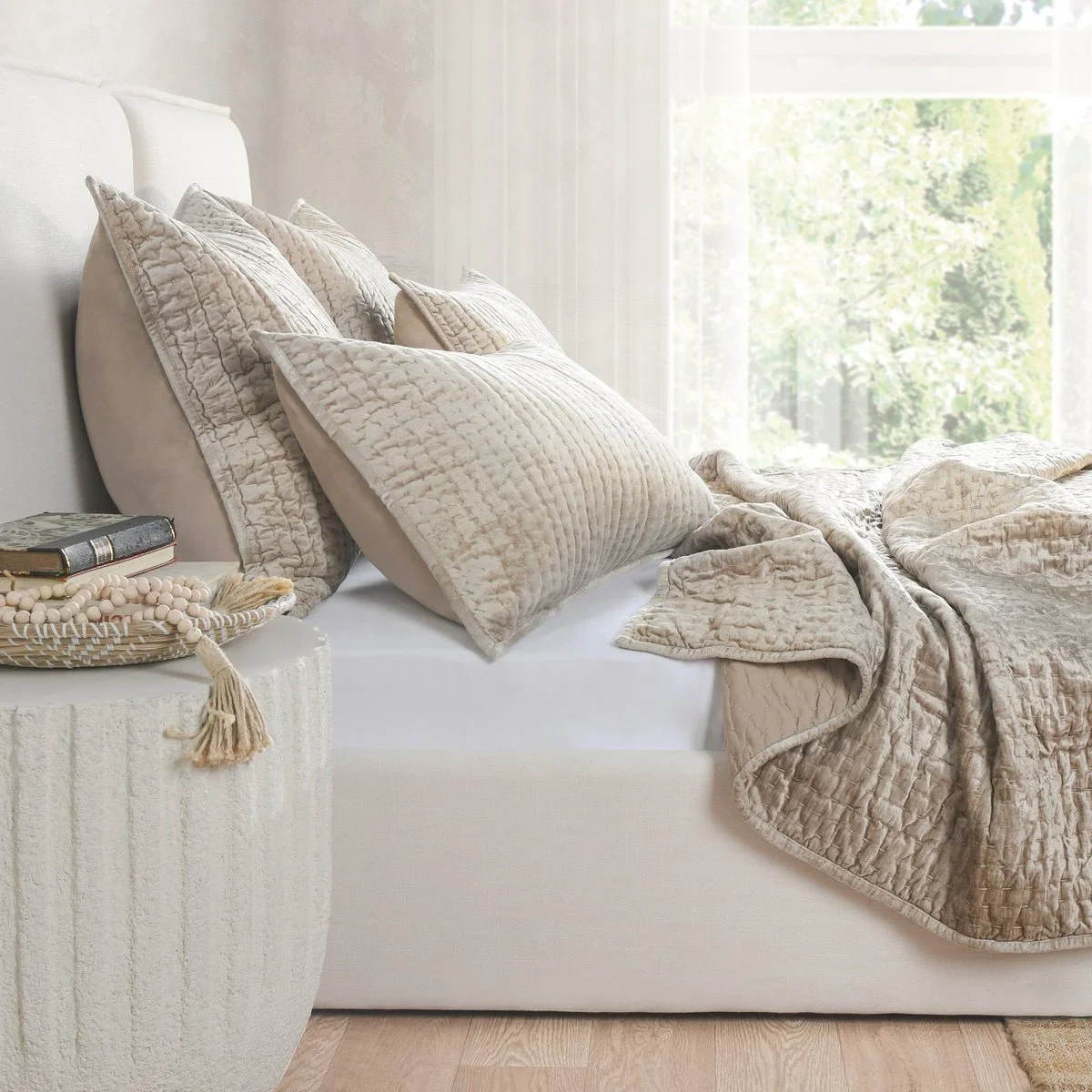 BEDQ422K_LS_2_ac04fc7d-3d97-44f1-bc38-171c564c1a24.jpg