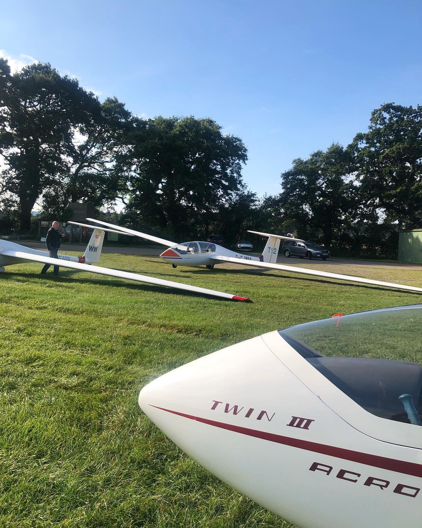 Are you a young person aspiring to train as a commercial pilot, or to join the armed forces as the next &lsquo;Top Gun&rsquo;? Did you know that gliding gives you the skills necessary to make an excellent professional pilot, make like-minded friends,