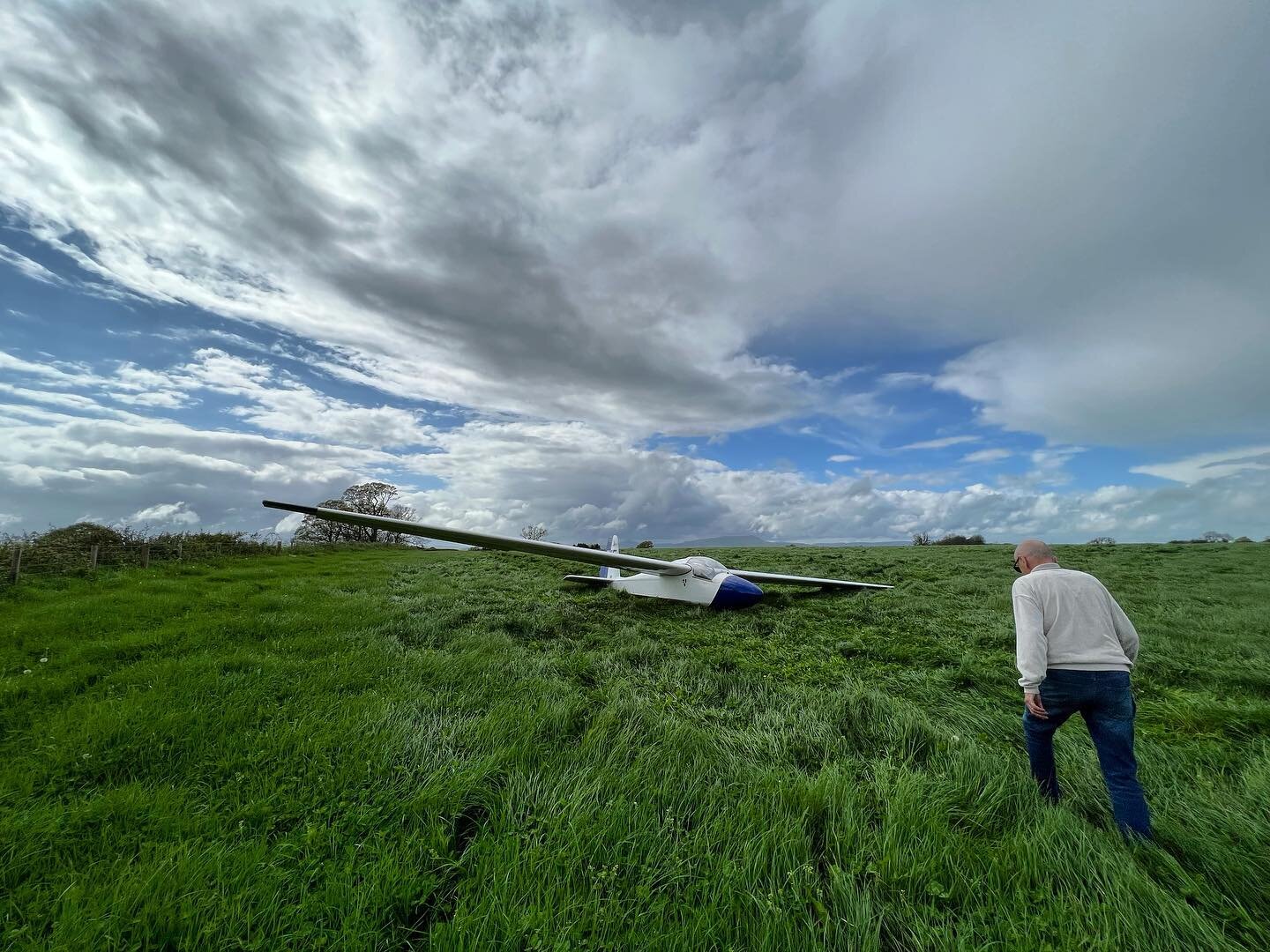 Sometimes, when the conditions are &ldquo;not as expected&rdquo;, we aren&rsquo;t able to get back to the airfield. A safe landing in a farmer&rsquo;s field is necessary and a crew will drive to the location with the trailer and bring the glider back