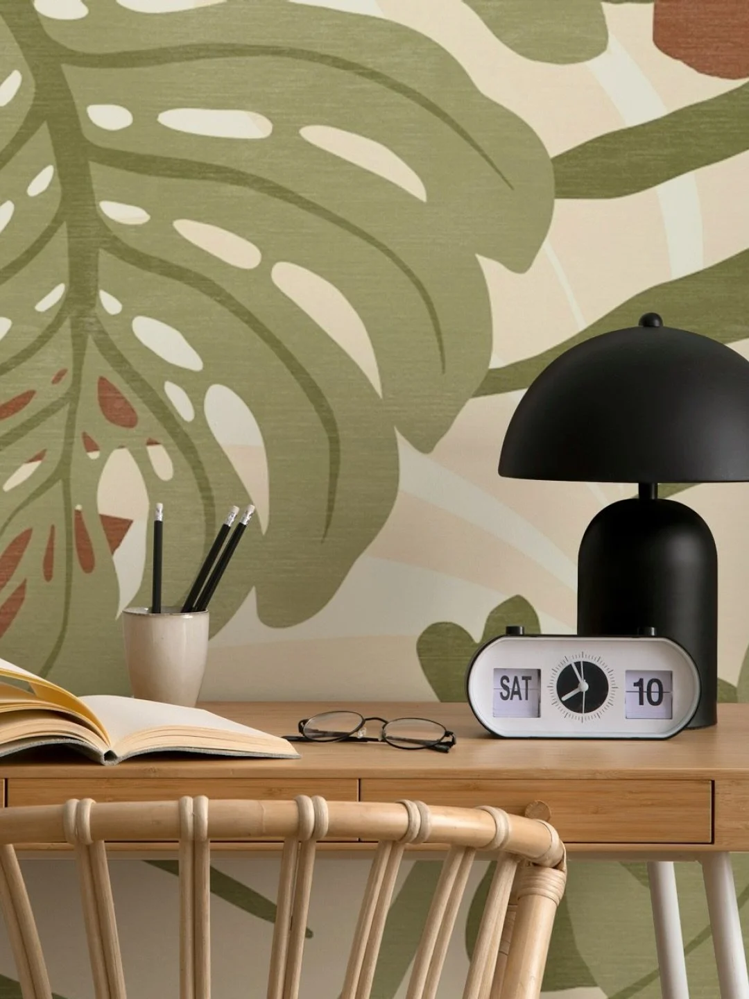 Beautiful, bold monstera leaves for that perfectly untamed vibe with lots of movement and depth - get this wallpaper at HappyWall.com/monstera-wallpaper

#monsterawallpaper #boldwallpaper #monsteramood #happywall #tropicalchic