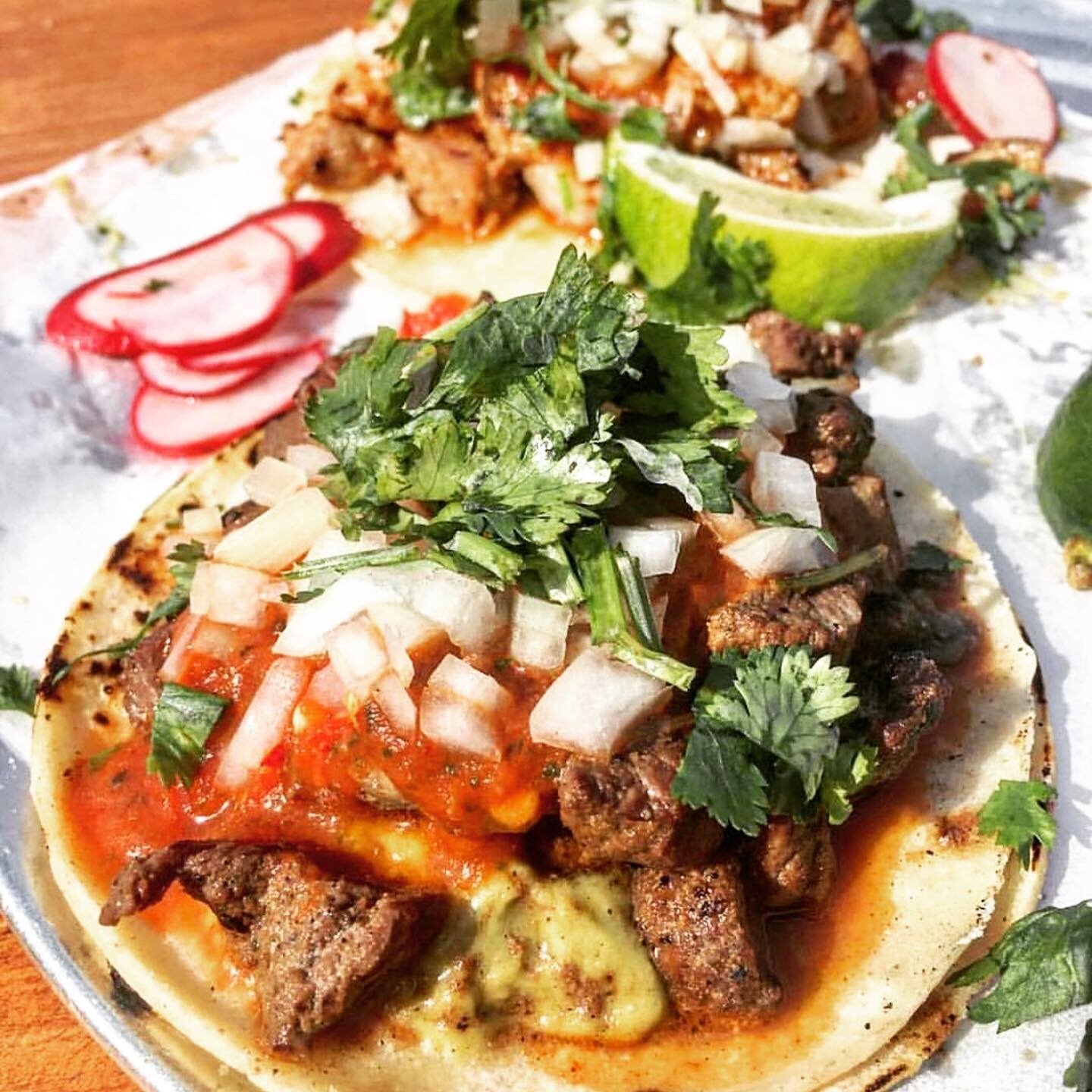 You know what today is!
#tacotuesday 
📸: @rifoodfights 
.
.
.
#rifood #rifoodie #bostonfoodies #tallulahstaqueria #providenceeats