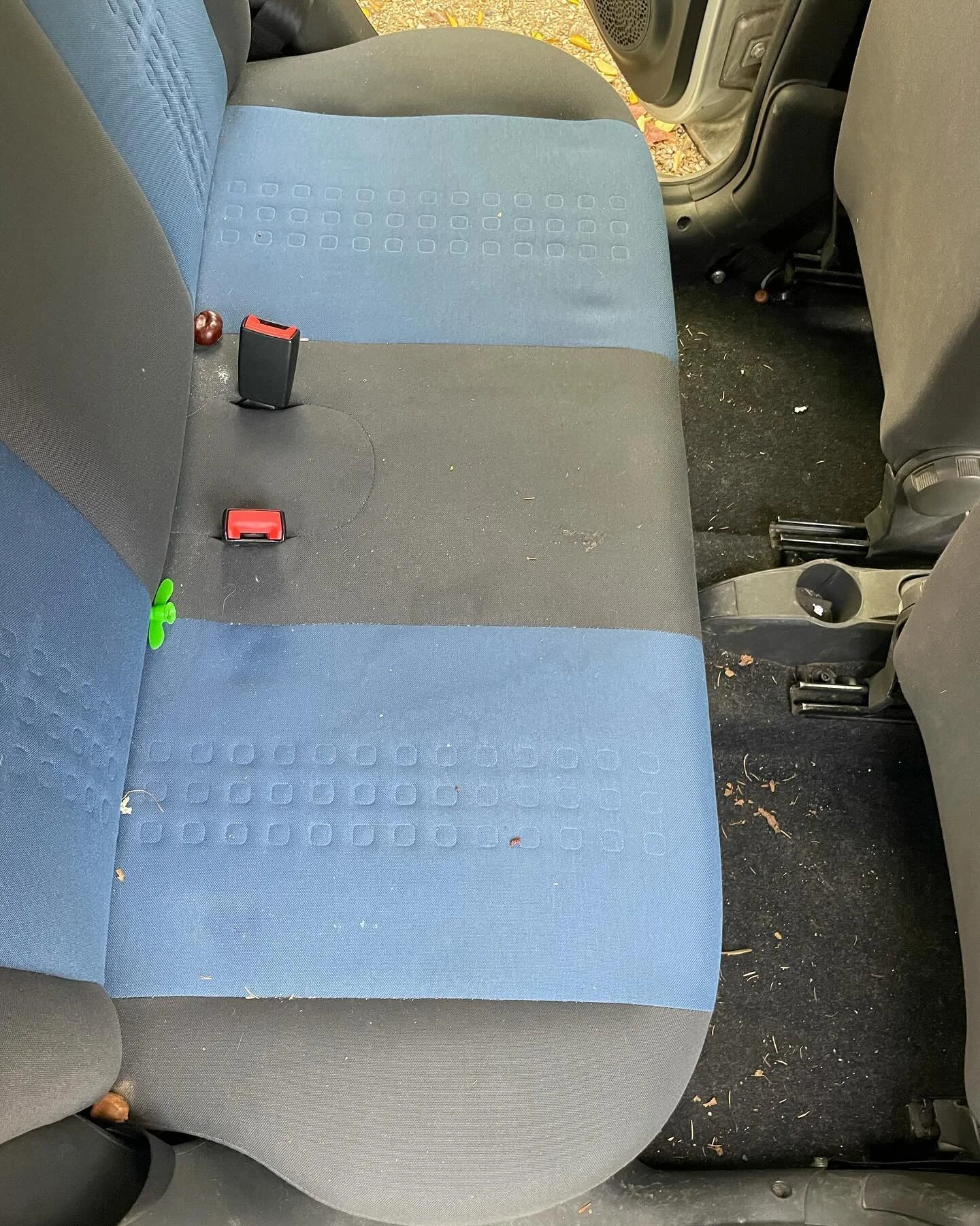 💦Grosse formule int&eacute;rieur pour cette Fiat panda 🐼 
-Shampouinage des si&egrave;ges 
-Shampouinage des moquettes
-D&eacute;sinfection de l&rsquo;habitacle 

#detailing #fiatpanda #garches #garchesautoclean #saintcloud #vaucresson #vaucressona