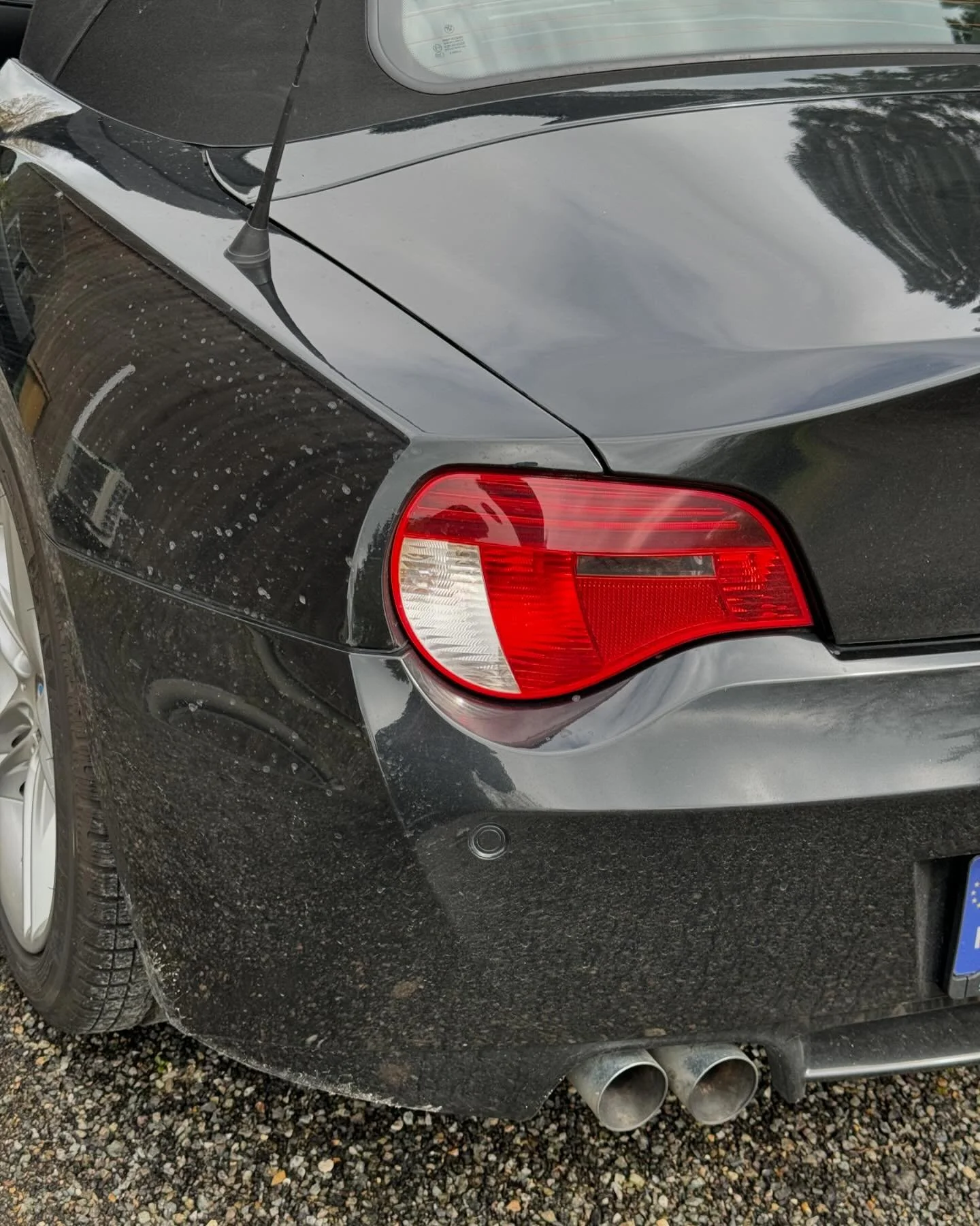 💦Car Staging &agrave; domicile 🏡 pour ce beau Z4 M
🏎️Vendue par @gtbutler_paris 

#bmw #mpower #z4m #z4 #bmwz4 #detailing