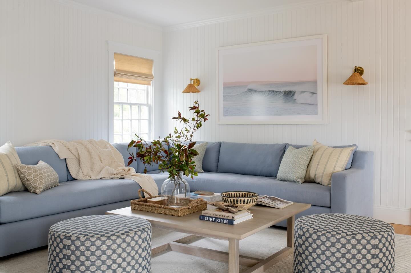 We highlighted natural materials and varied textures to bring warmth and depth to our #backtothebeachproject. This family room, designed for a family of five, perfectly balances serenity and playfulness.

. . .

Design + Styling: @houseofcocointerior