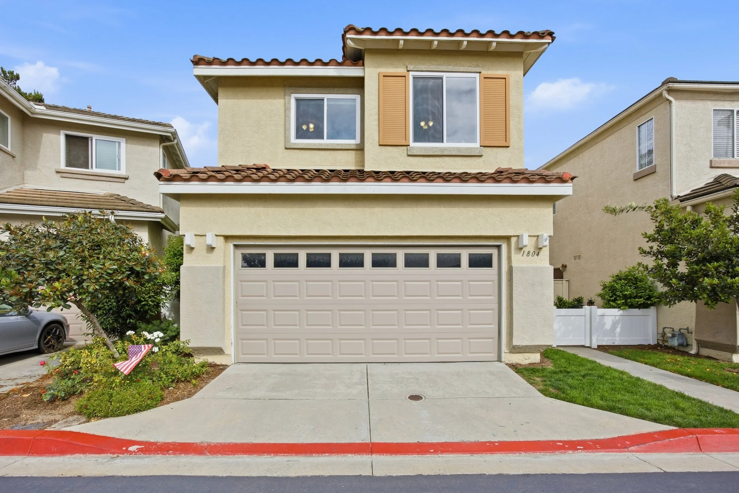 🚨NEW LISTING ALERT🚨

1804 Key Largo Rd, Vista, CA 92081

3 Bedrooms / 2.5 Bathrooms / 1445sf

Tucked near the end of a quiet cul-de-sac, this 3-bedroom, 2.5-bath residence offers a peaceful setting that&rsquo;s hard to find. Here, kids can safely p