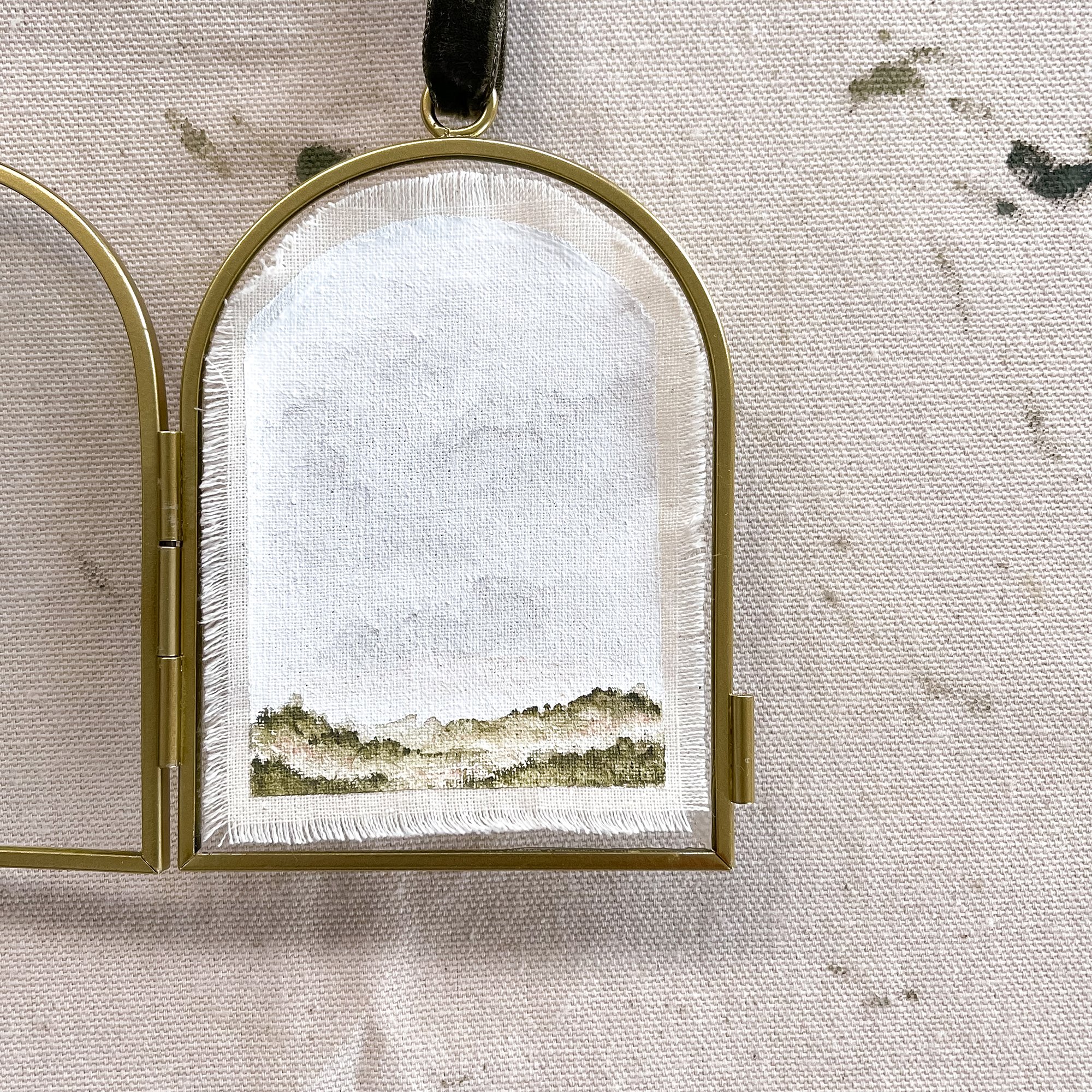Arched-Landscape-Ornament-Open-Frame-2-Raechelle-Marie.jpg