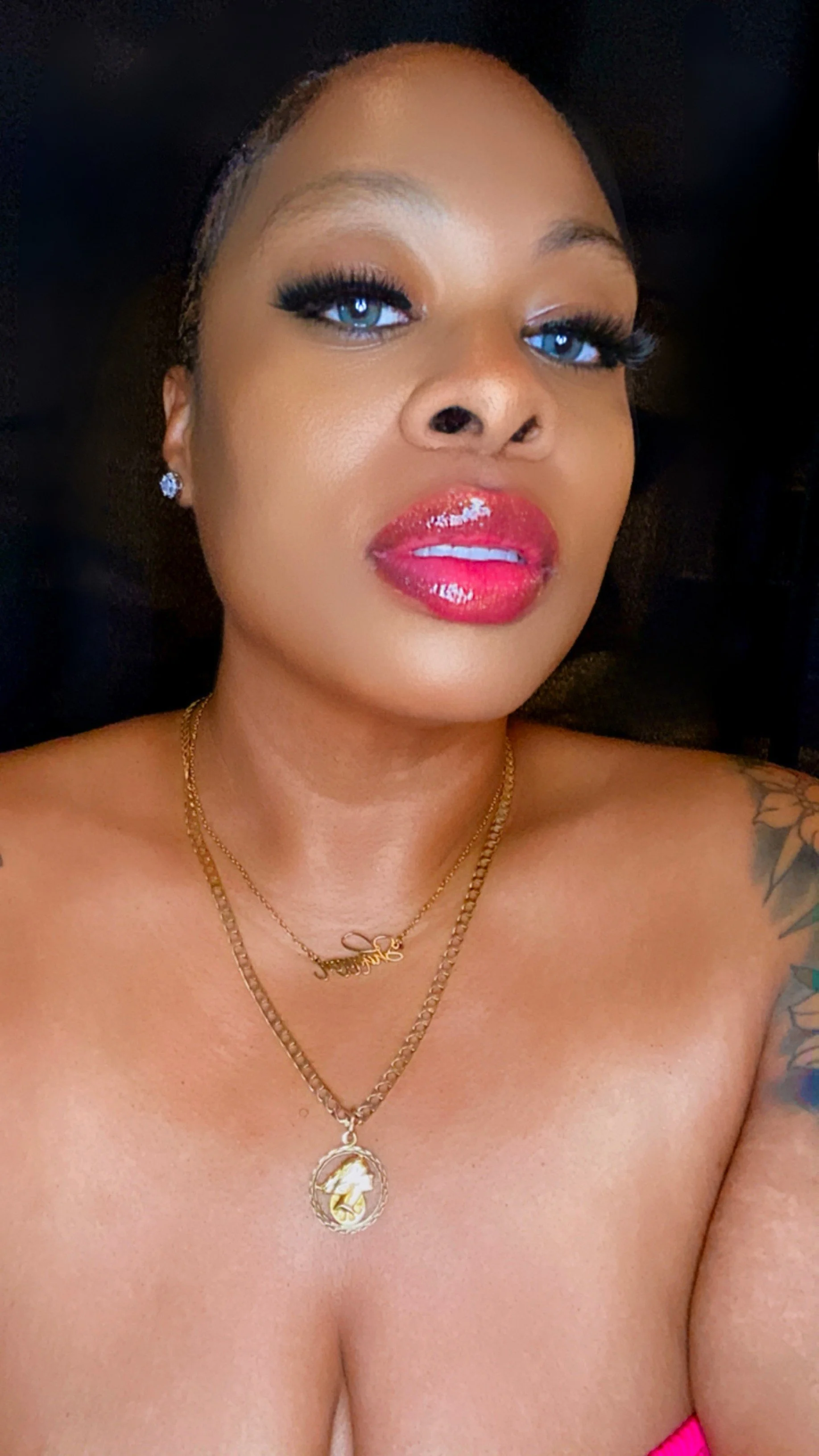 Edenwald Bully | Pink-Orange Shimmer Gloss