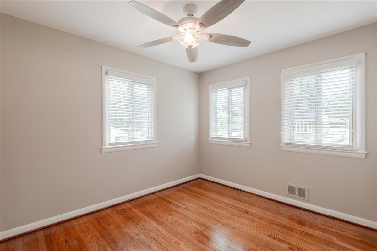 20-9303 Ogden Pl-127.jpg