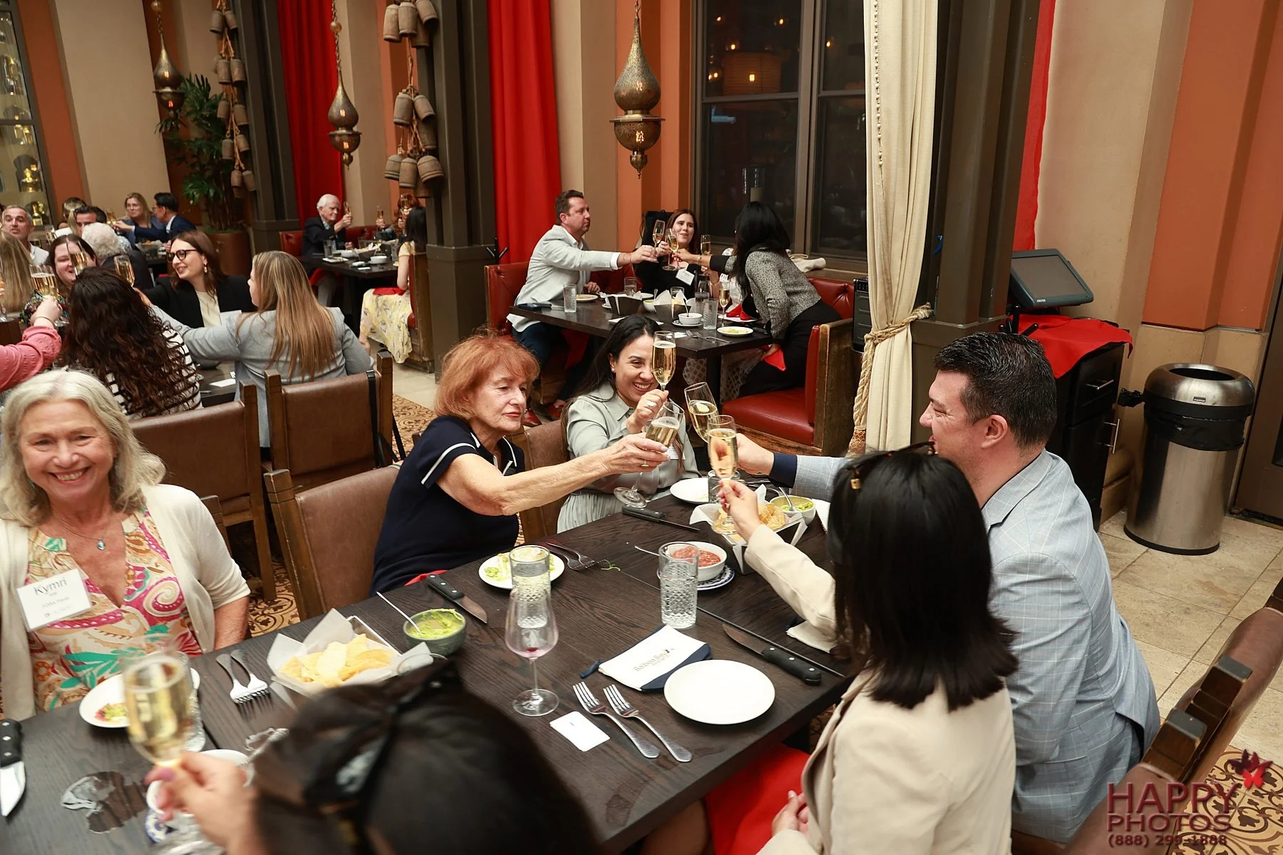 happyphotos 1075_std.jpg