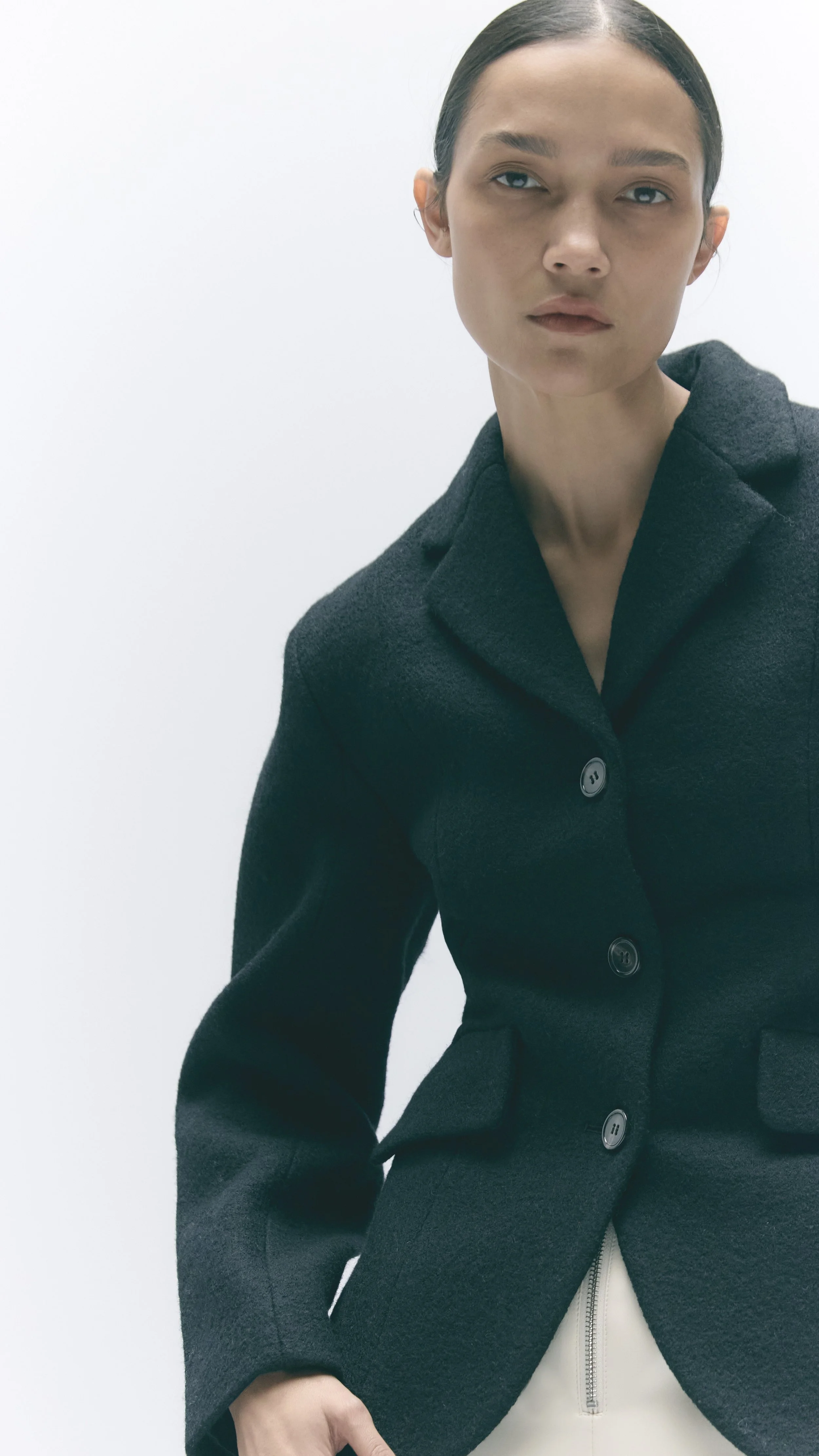 Marina (Black) + Rupa (Cream) - 7 - 9x16.jpg