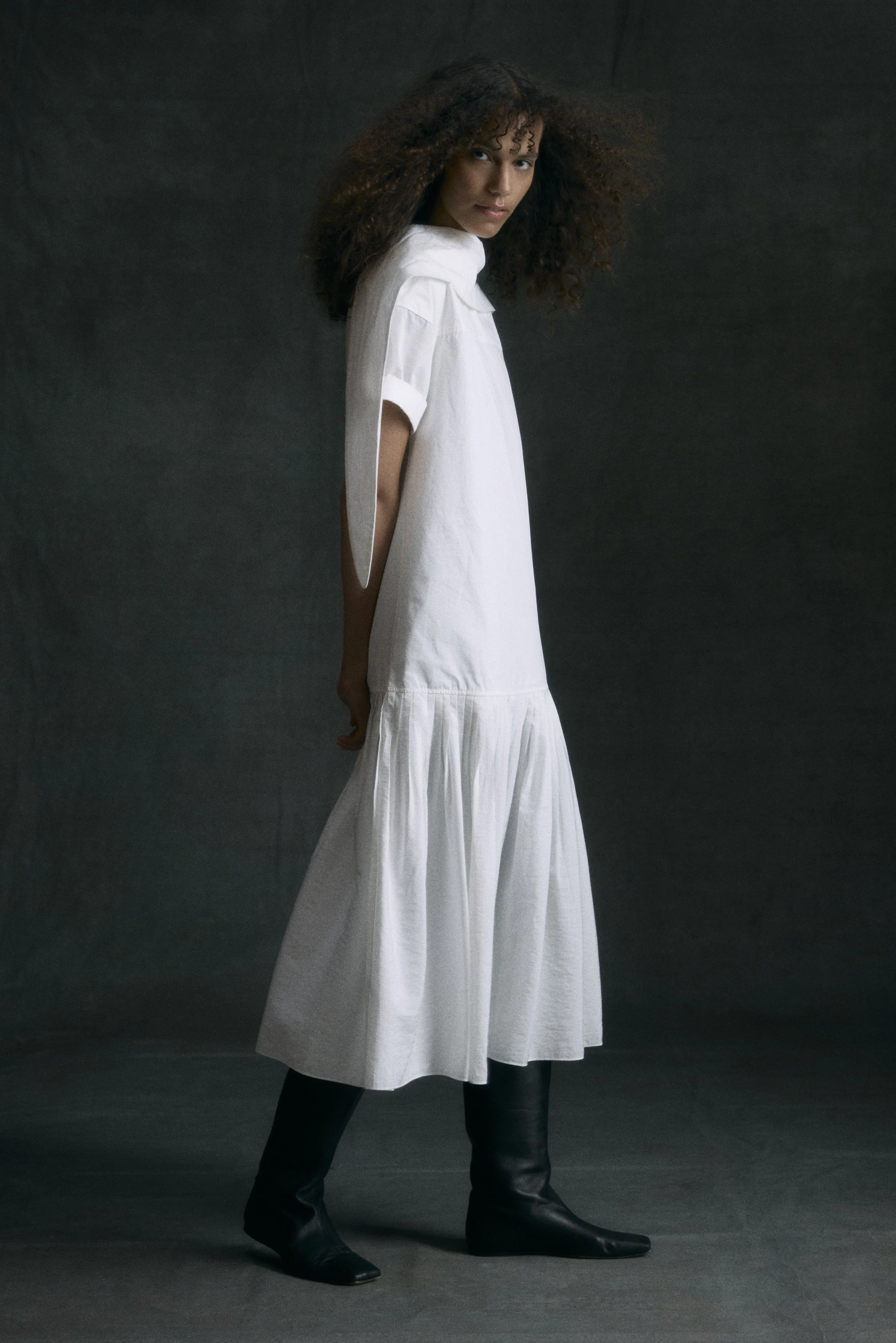 Babba (White) - 4.jpg