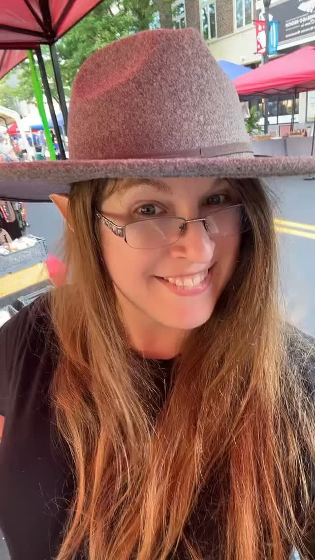 We’re all set to go at Downtown Fond du Lac Farmers Market! Come on out and see us!
#tea #teatime #witchyvibes #mteakettle #looseleafteashop #nerdytea #looseleafteas #artisantea #dndtea #witchythings #pixelsapothecary #teashop #looseleafteabl