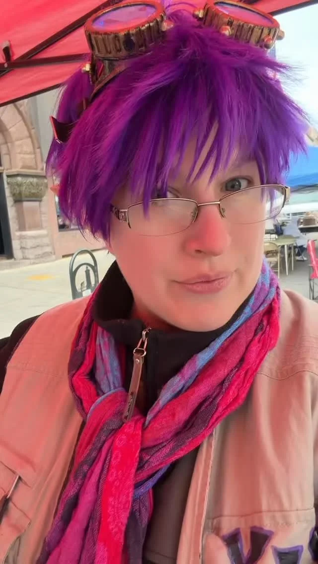 We’re all set for our last market #mteakettle #looseleaftea #teatime #teashop #macarons #scones