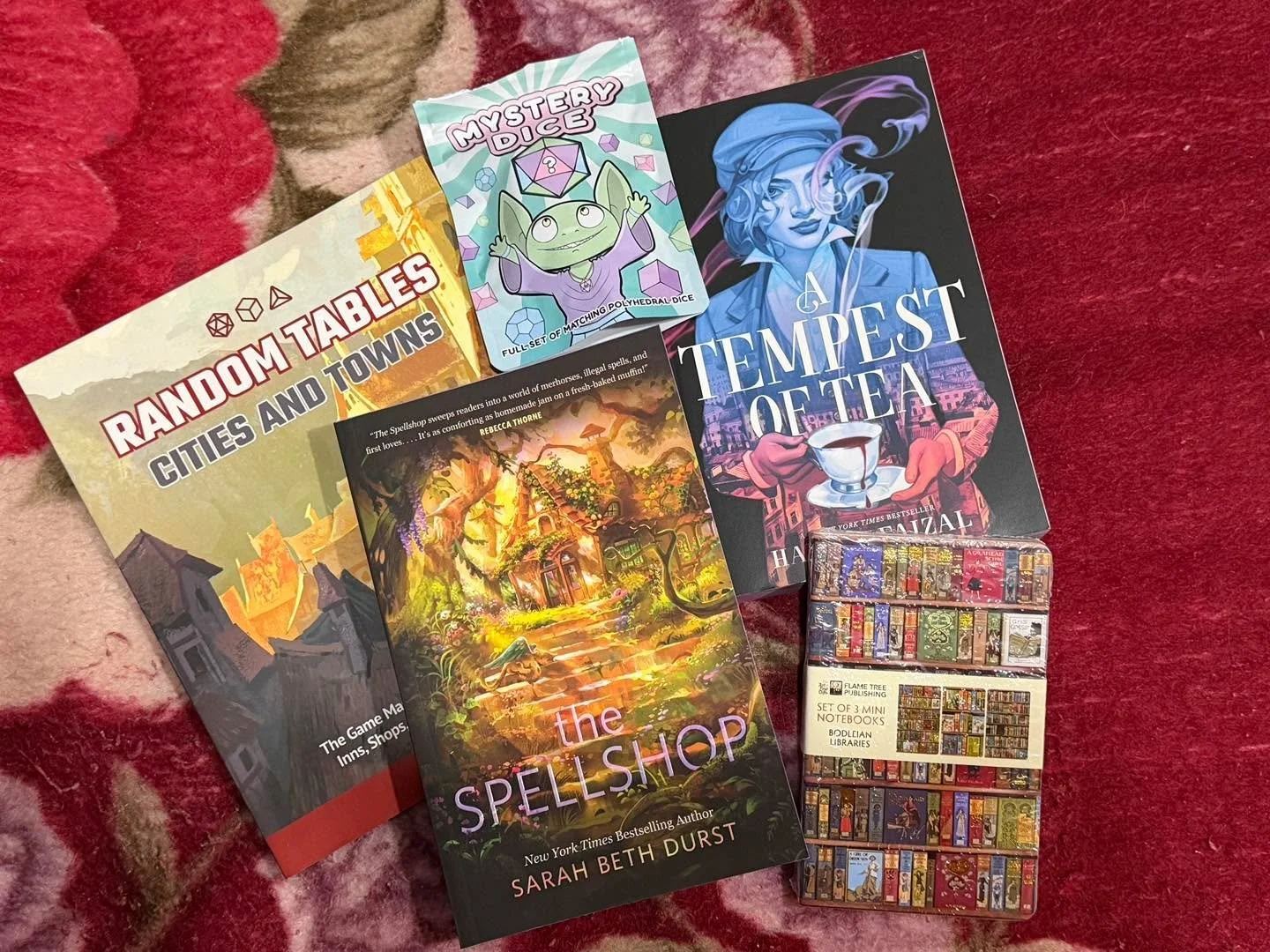 This weekend we had the privilege of celebrating the grand opening of Tattooed Tree Books !! We got a few books, chatted with people and gave out some book recommendations ourselves! 

We also got to put our post it note art on the wall in Chroma who