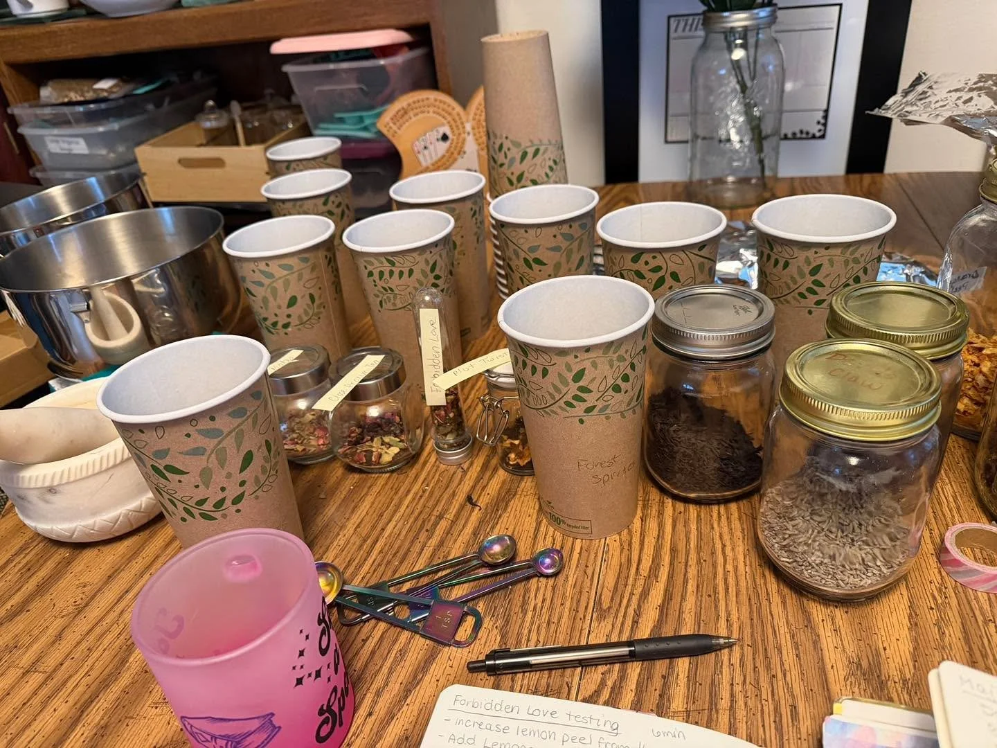 A bit of behind the scenes of tea testing! I&rsquo;ve got cups with different versions of the new blends. YES! I do taste test EVERY one of them! I check ratios, flavors and see how they taste with sugar, honey etc. 

I do feel like a mad scientist! 