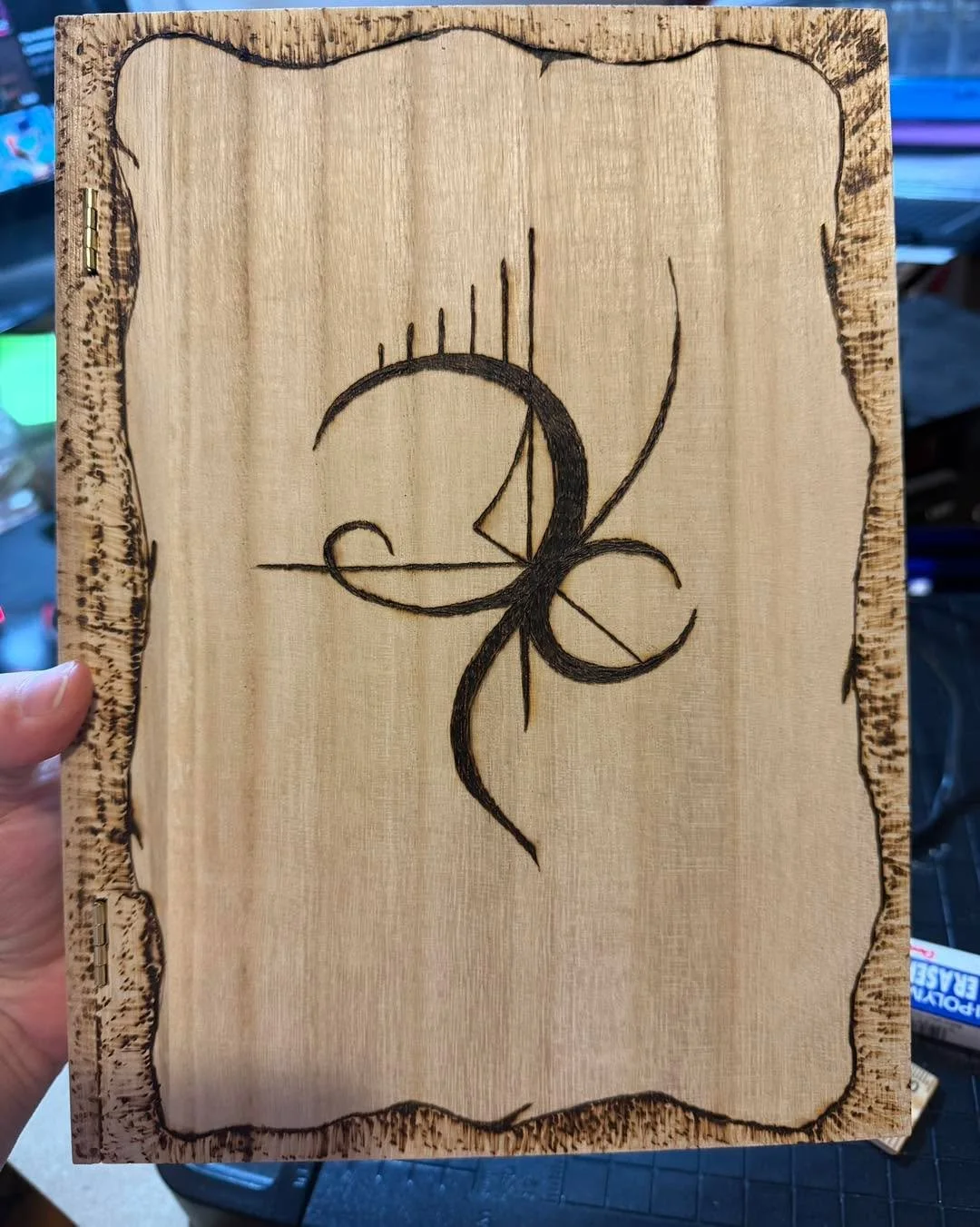 A beautiful hand wood burned book box filled with 8 different bookish themed teas! 

Looking forward to our event on Thursday with MKE Books &amp; Beers and The Well Red Damsel at Prairie Springs on Park from 6-9pm! 

#mteakettle #milwaukee #thewellr