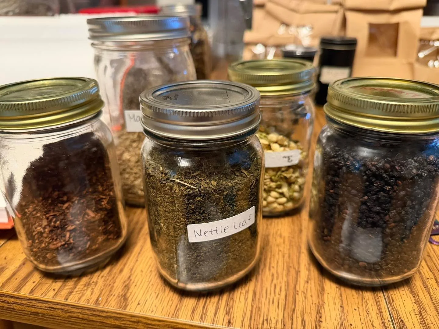 Another day, another recipe to test! What do you think of these flavors?! 

#mteakettle #tearecipe #teatime #looseleafteashop #looseleafteablends #teatesting #teadrinker #herbs