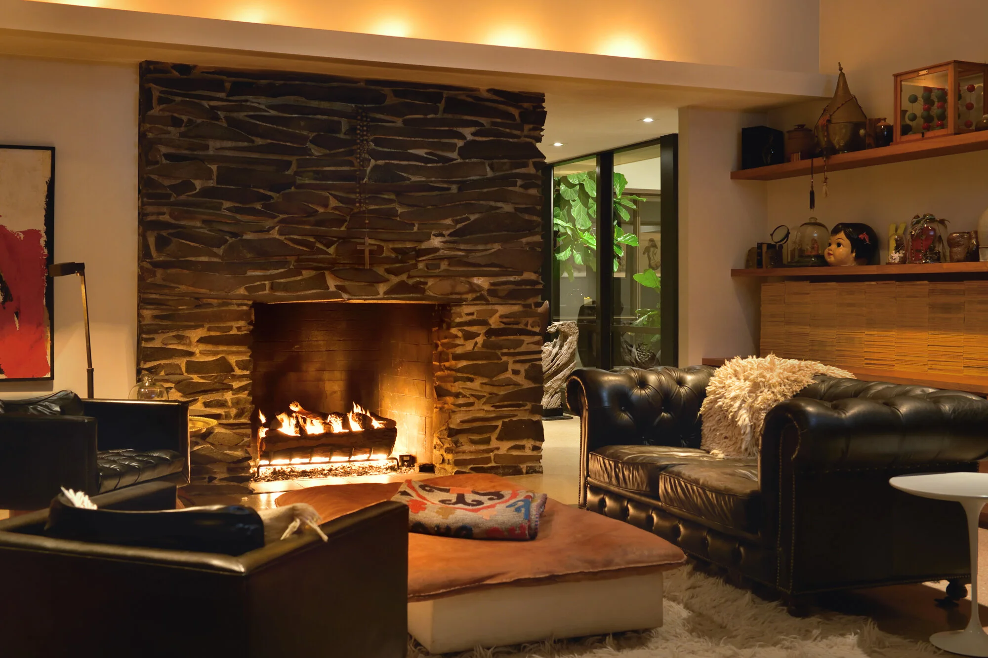 Den_Fireplace_WEB.jpg