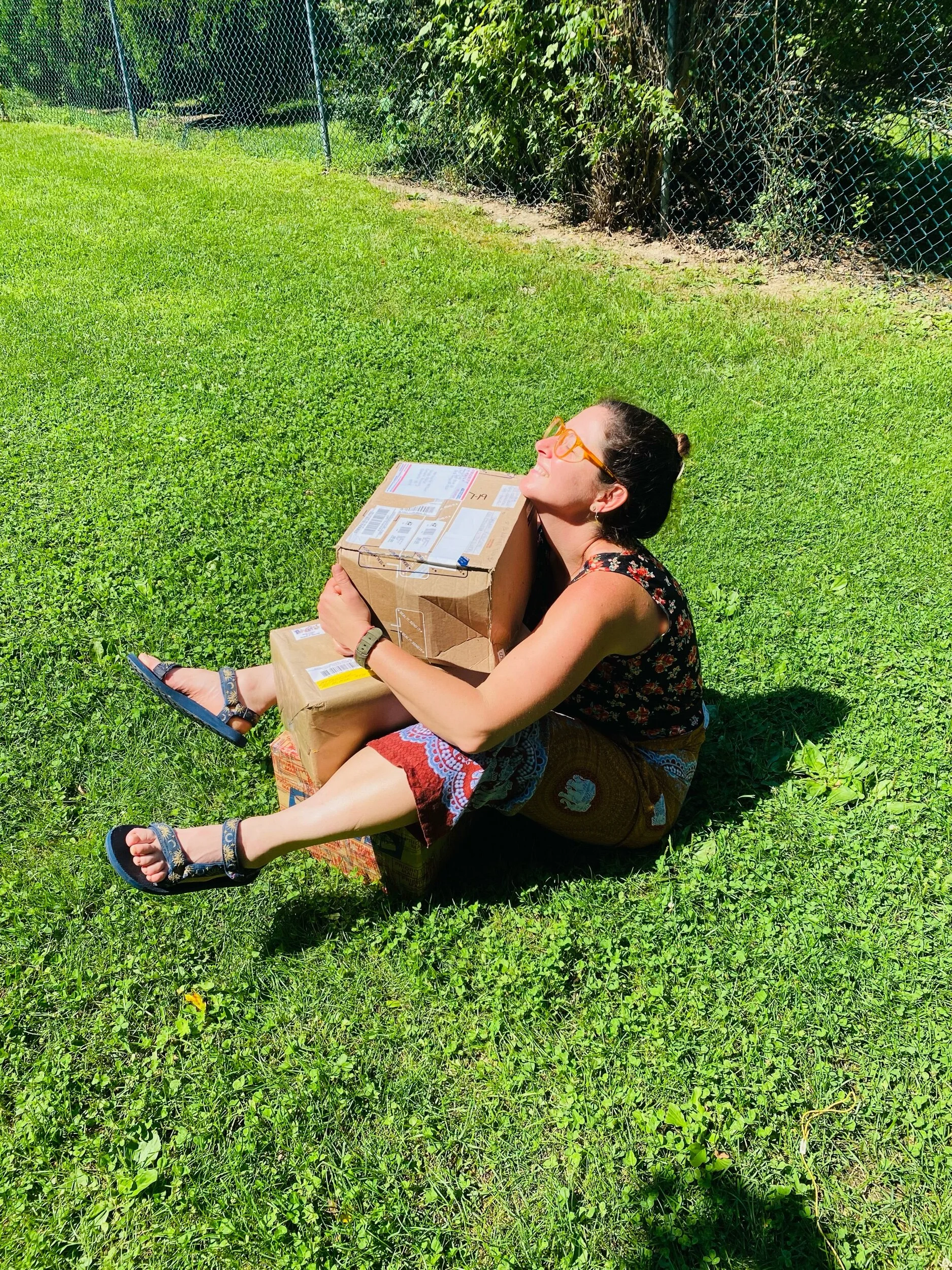 Mailed love from Carly Bellora, Kelly Minney, and Mom & Dad ♥️